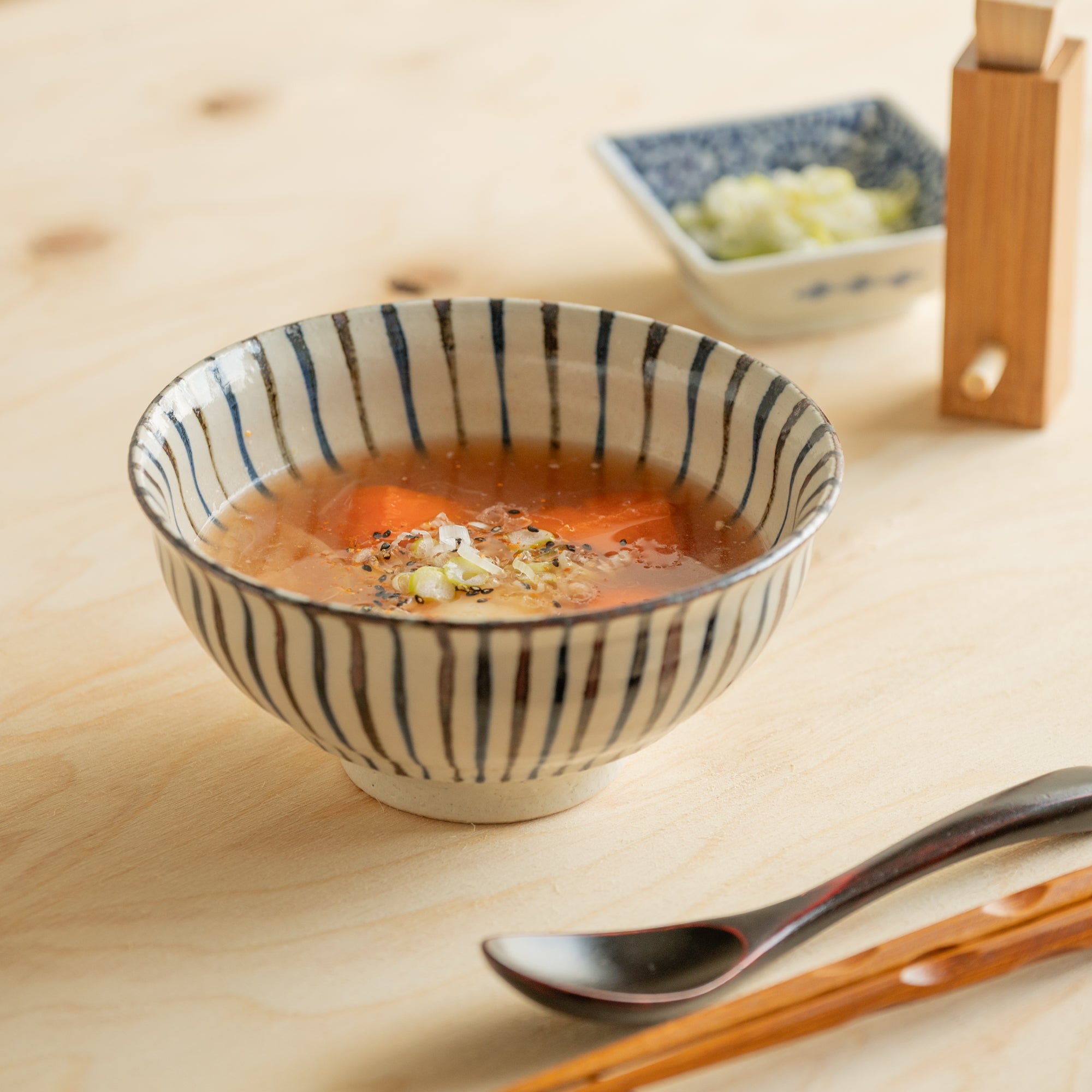 Tokusa Donburi Bowl 6.3 in