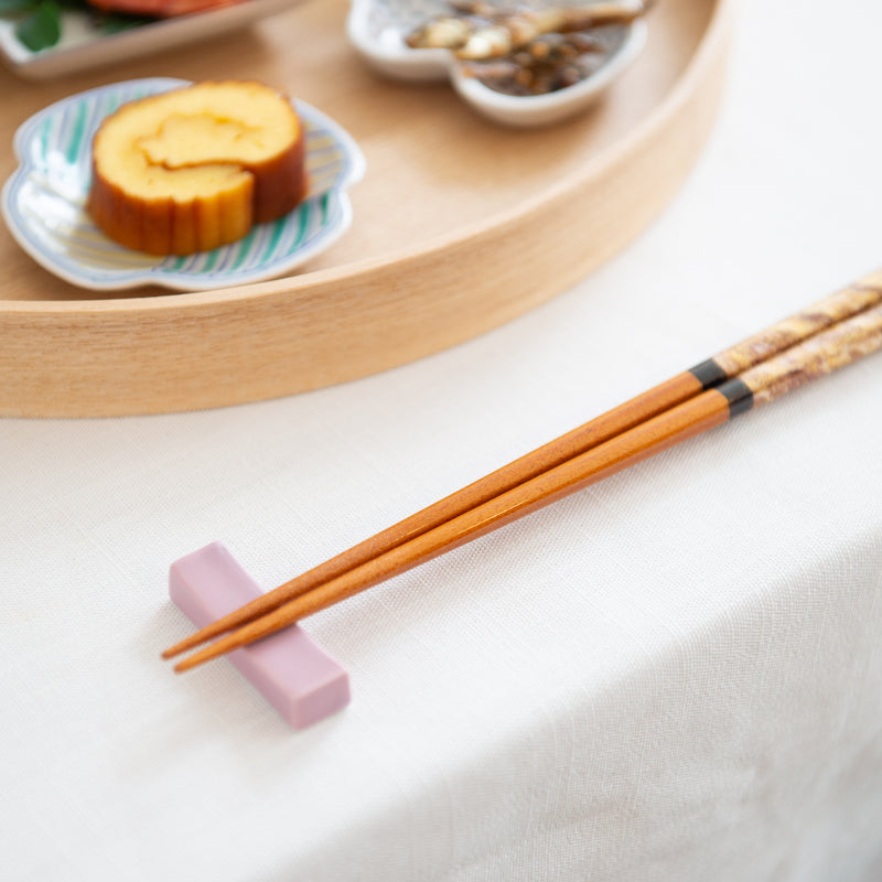 Matsukan Crystal Hidamari Wakasa Lacquerware Chopsticks Set 22.5 cm (8.9 in) with Chopstick Rests (Set of Two)