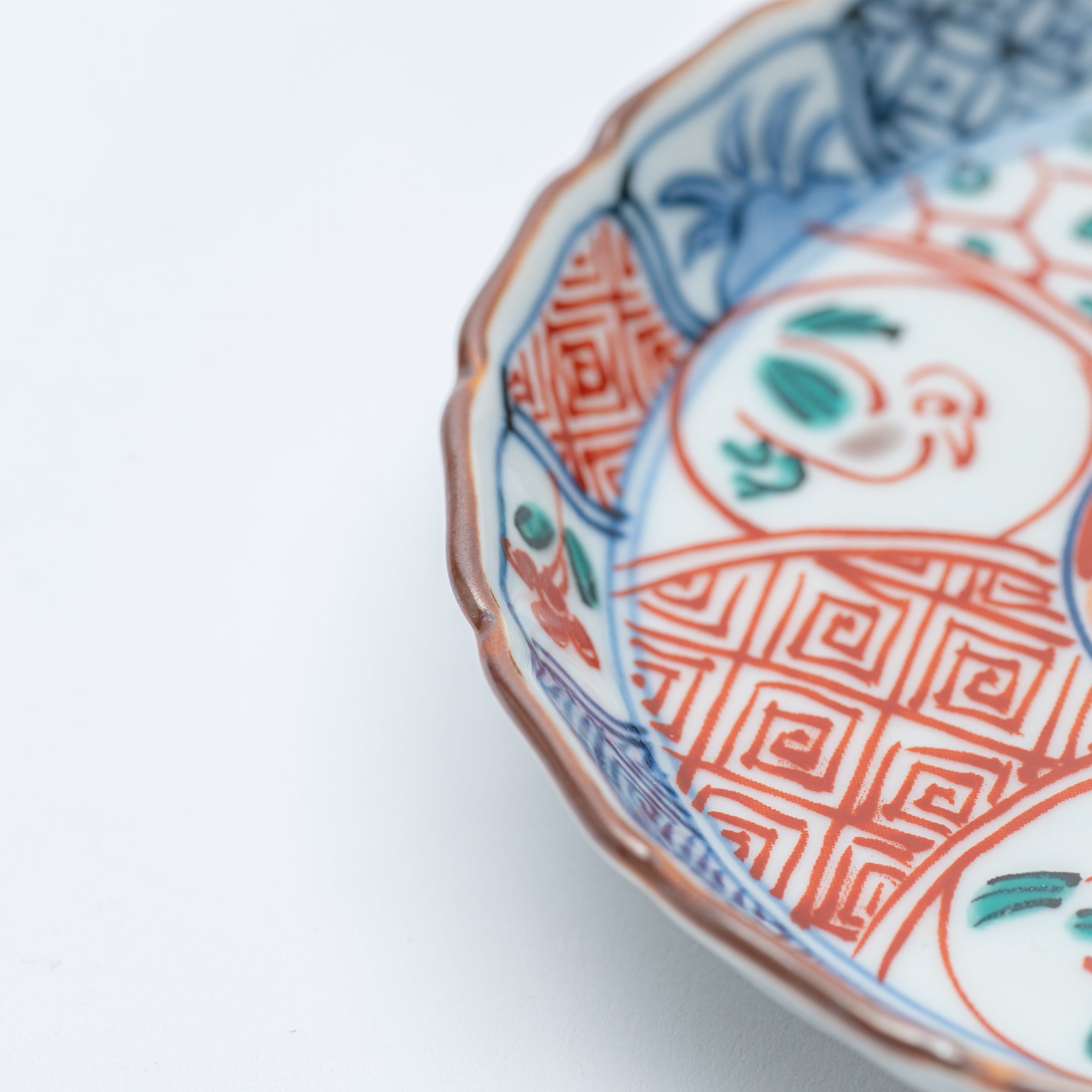 Auspicious Motifs with Mt. Fuji Sauce Plate