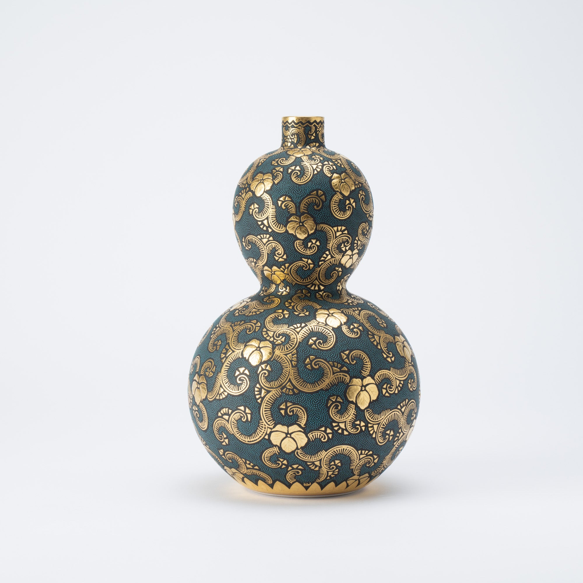 Nakada Kingyoku Morikin Arabesque Aochibu Gourd Shape Vase