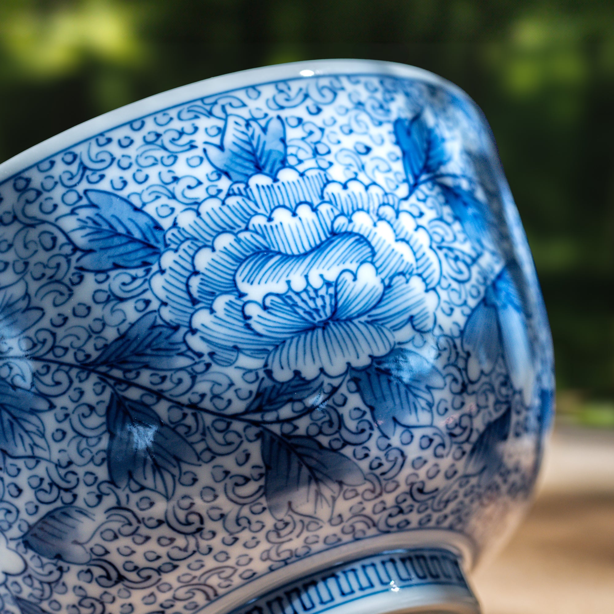 Peony Arabesque Patterned Matcha Bowl