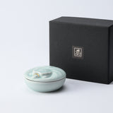 Hataman Touen Moist Gold Turtle Imari Nabeshima Ware Small Box