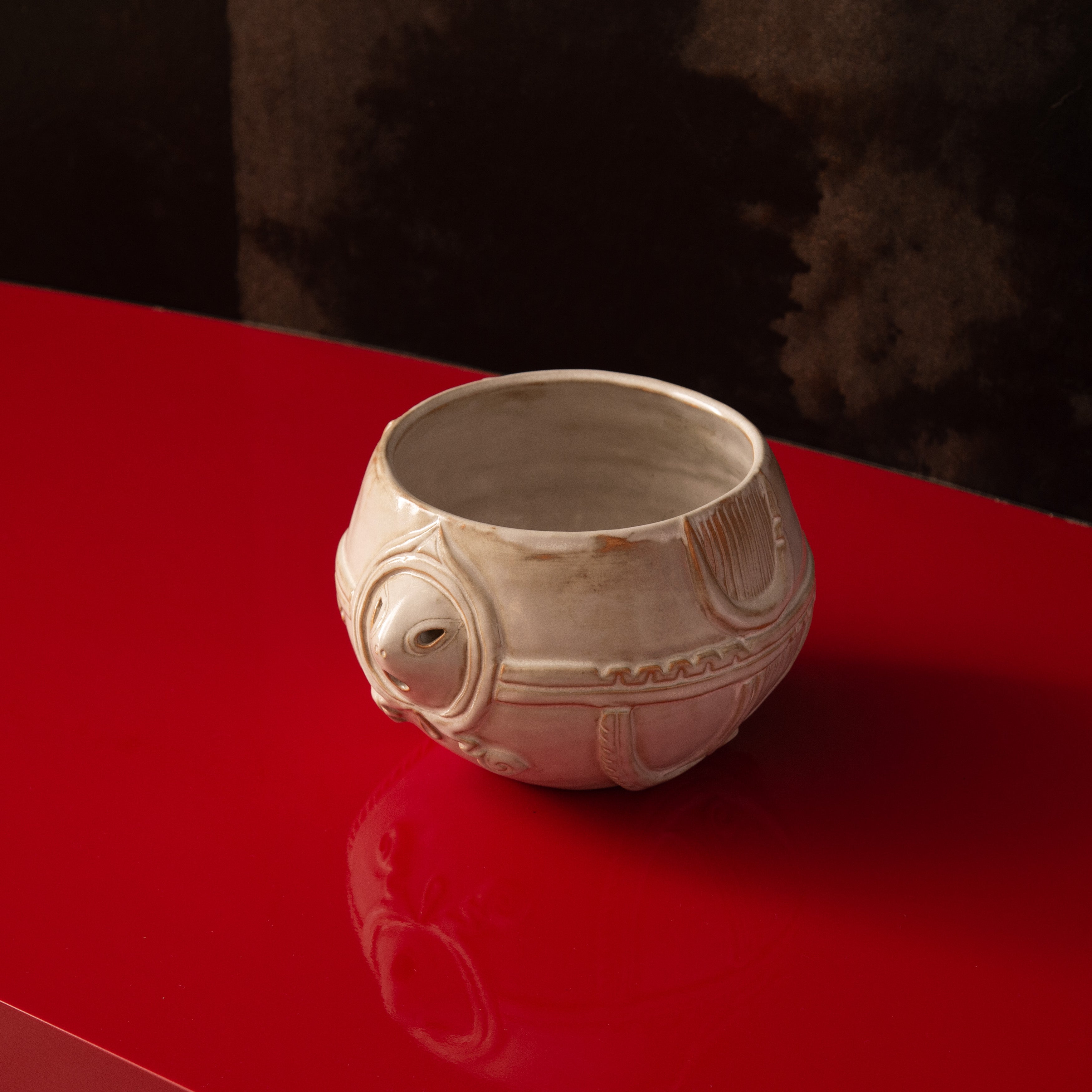 Taido White Jomon Cachepot