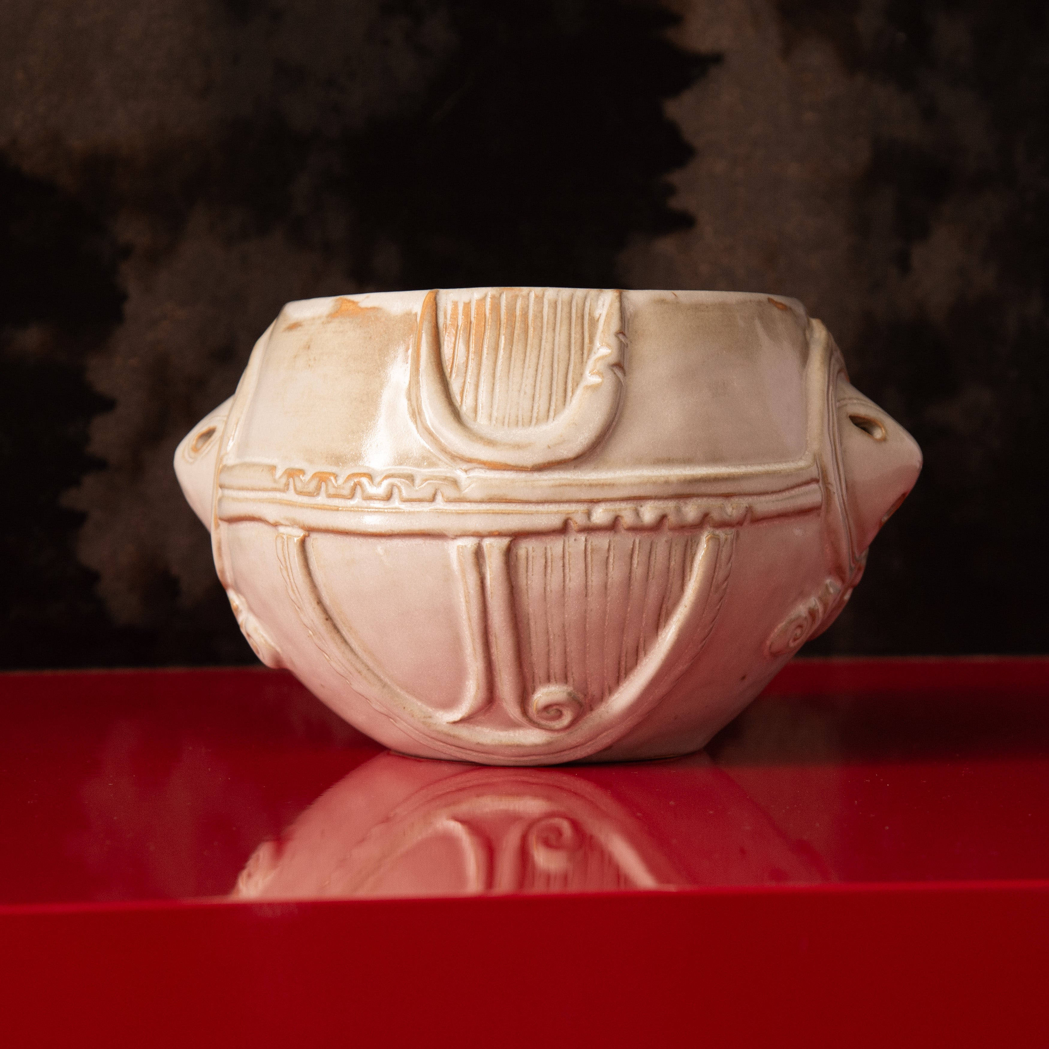 Taido White Jomon Cachepot