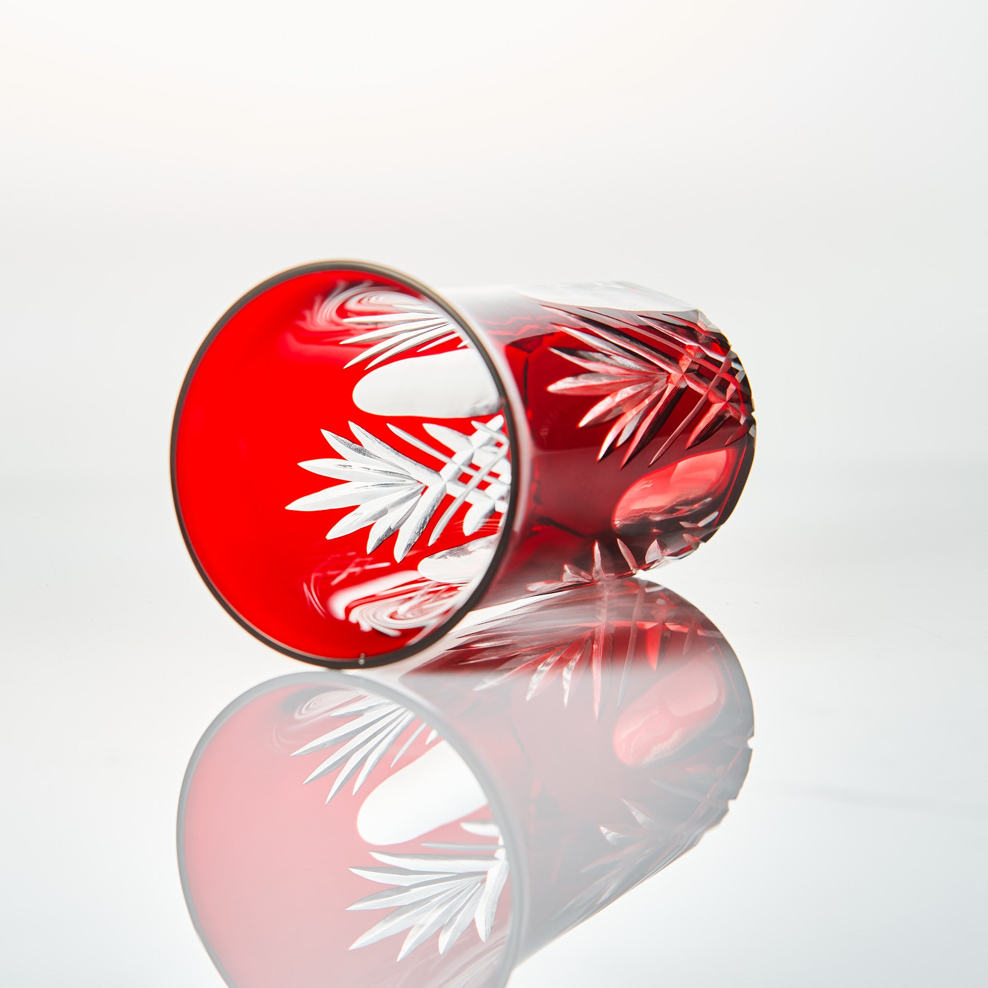 Crimson Glow Sake Pot