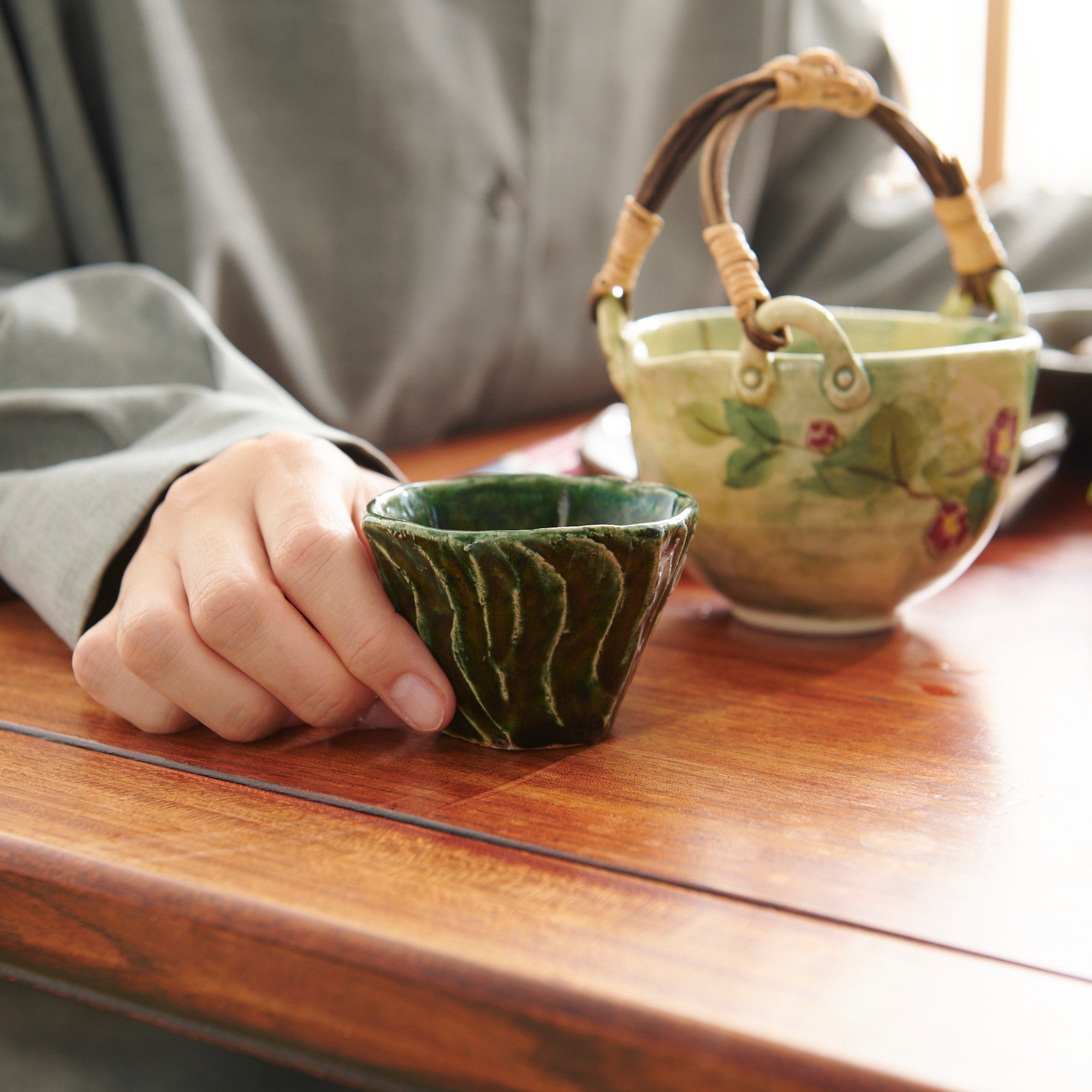 Musashi Kiln Oribe Wave Mino Ware Hexagonal Guinomi Sake Cup