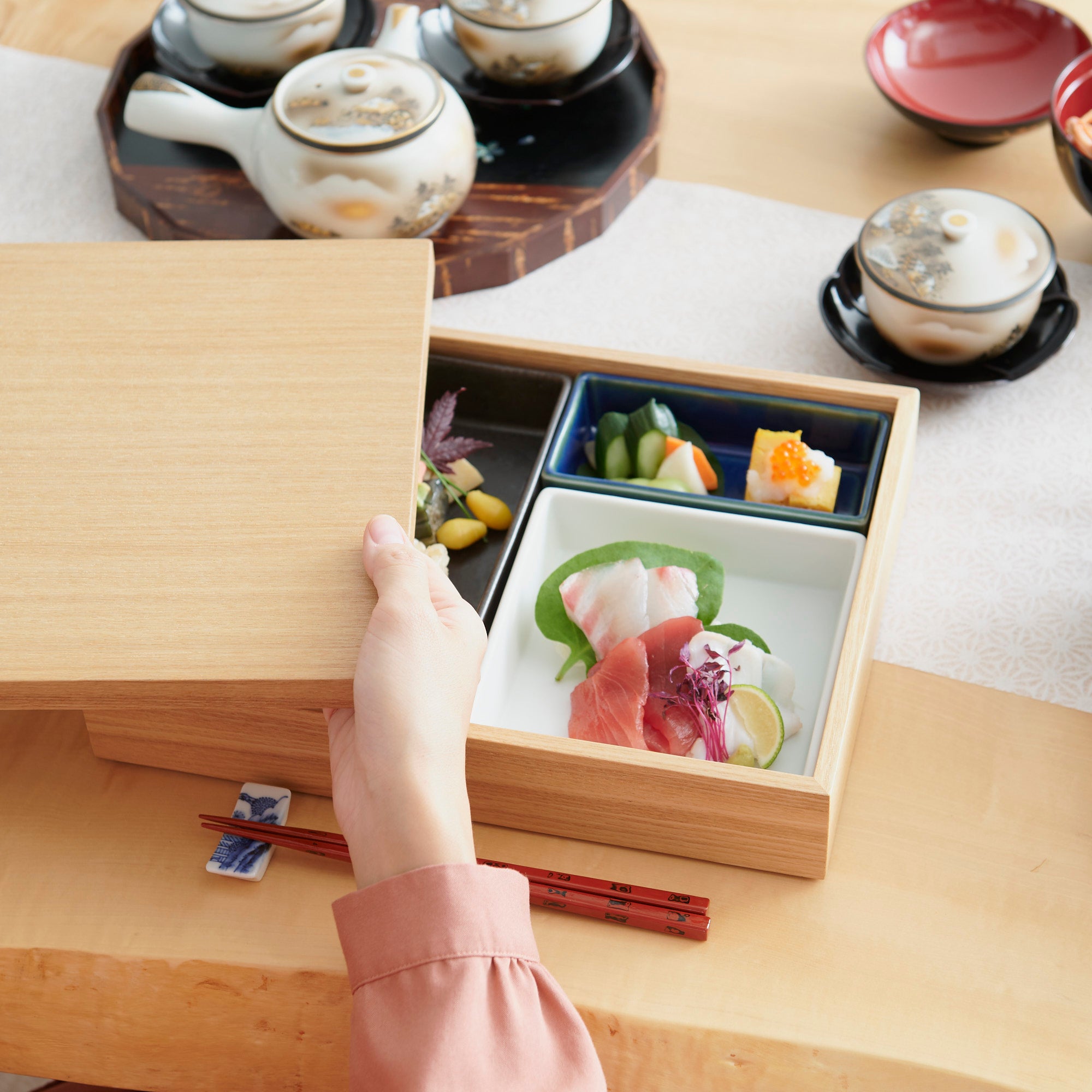 Hibino Modern Shokado Bento Box L