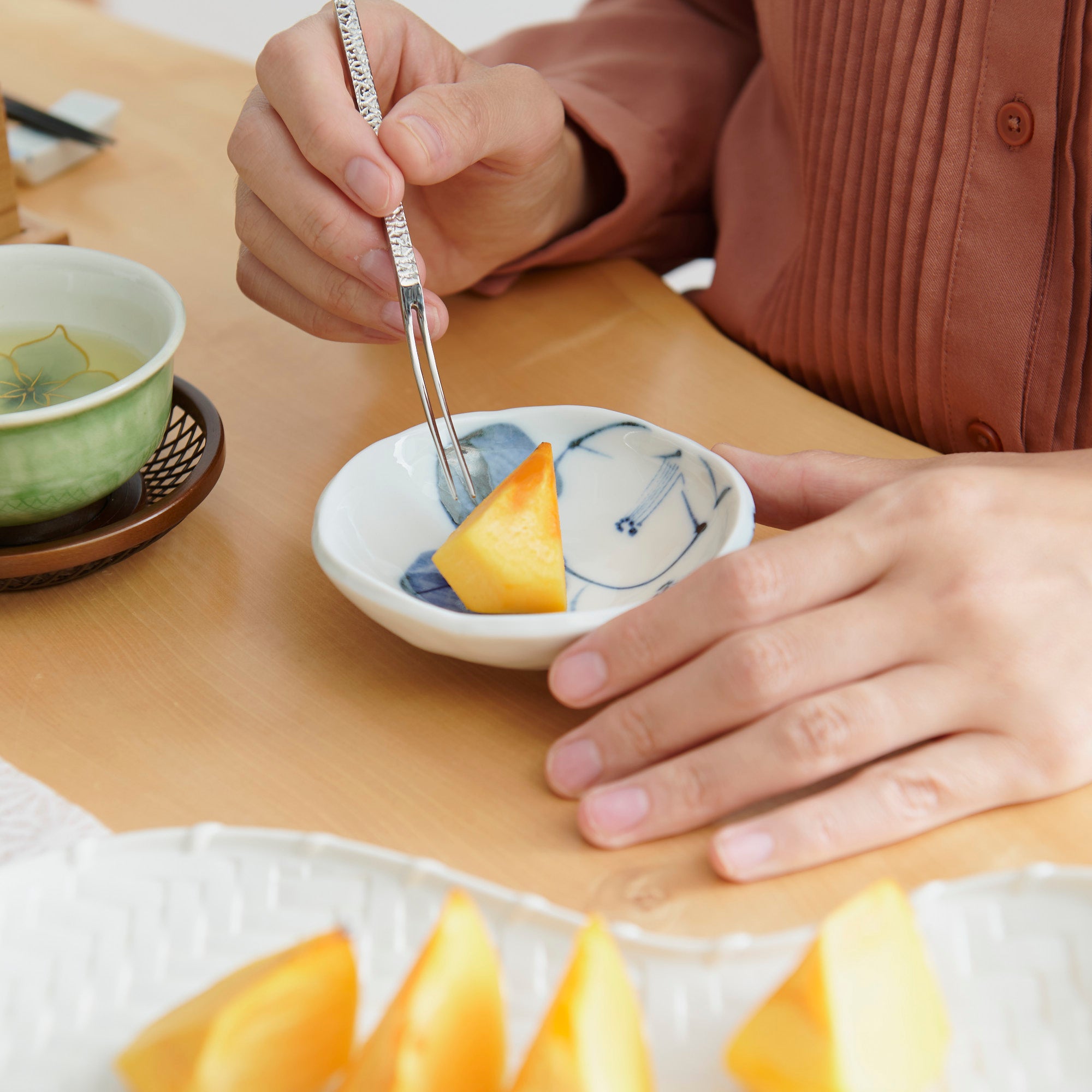 Camellia Sauce Plate Set