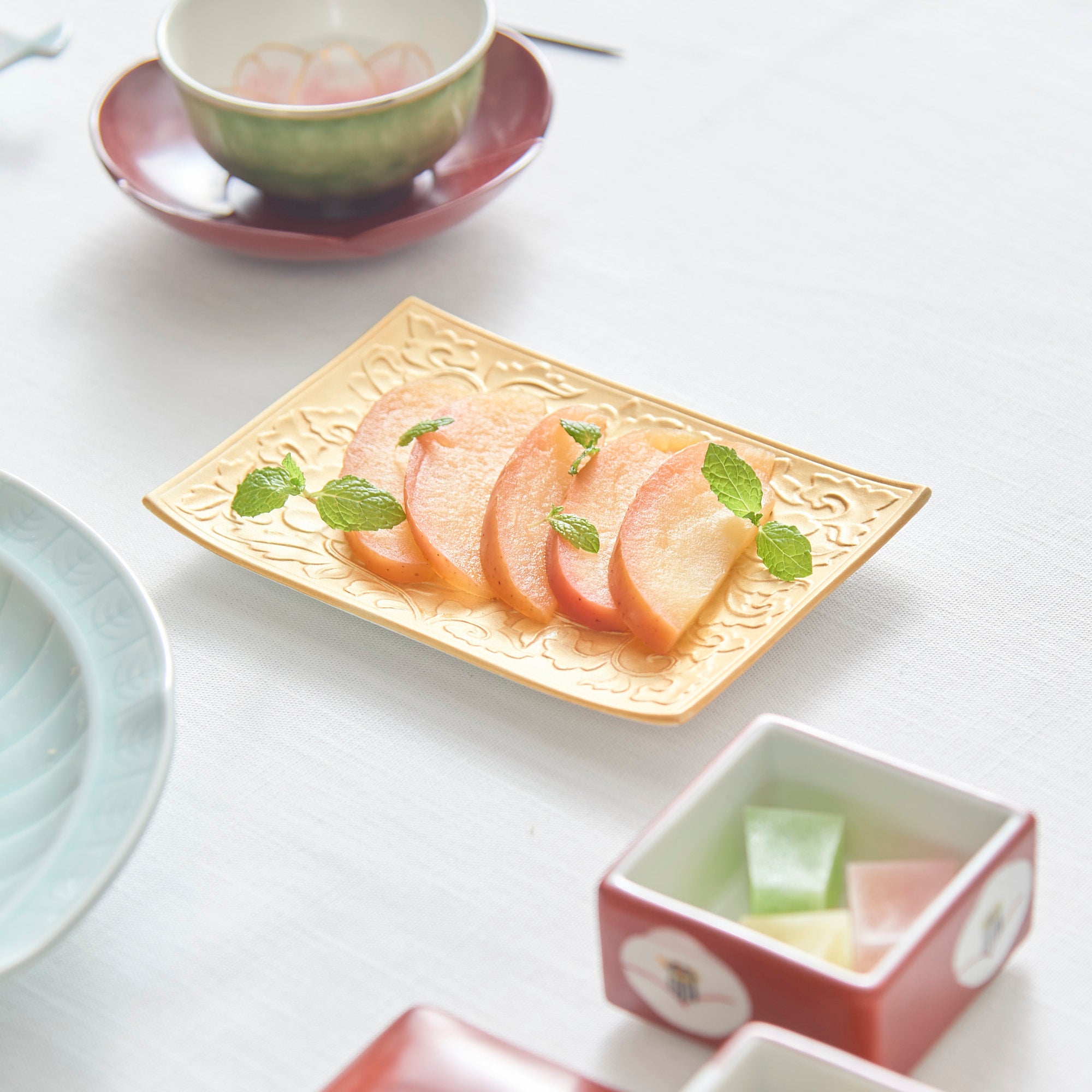 Rectangle Gold Sarasa Pattern Plate