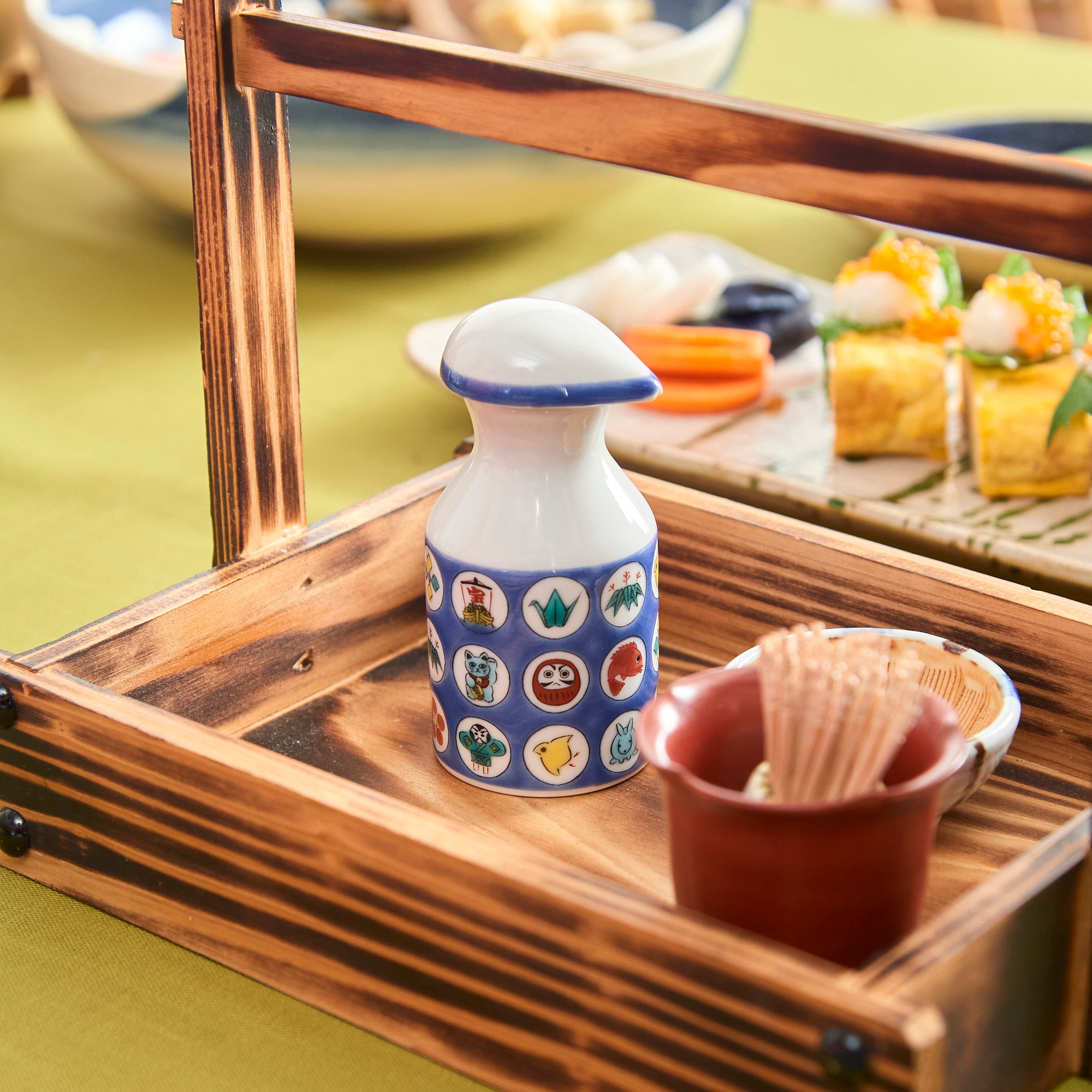 Patterned Soy Sauce Dispenser