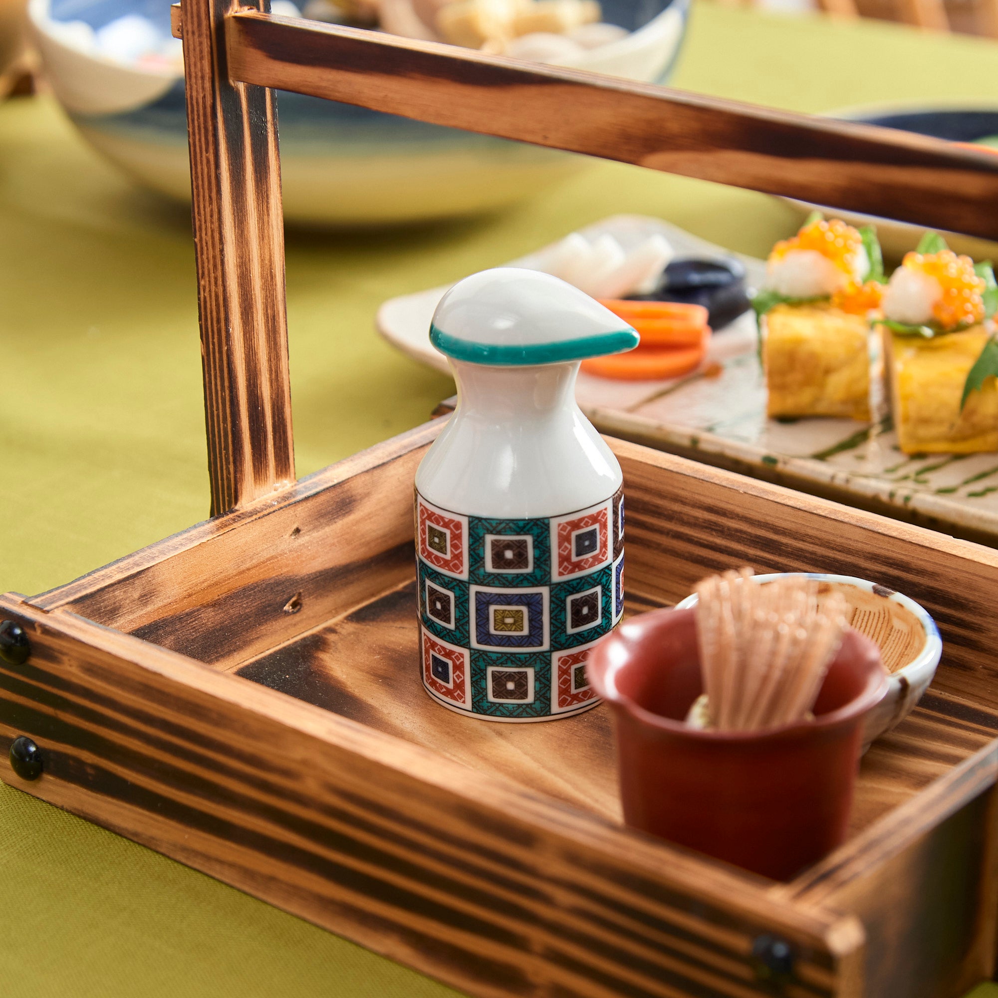 Patterned Soy Sauce Dispenser