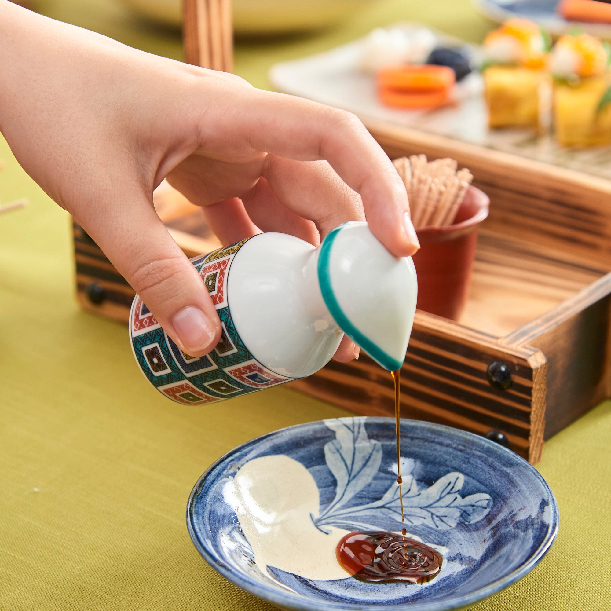 Patterned Soy Sauce Dispenser