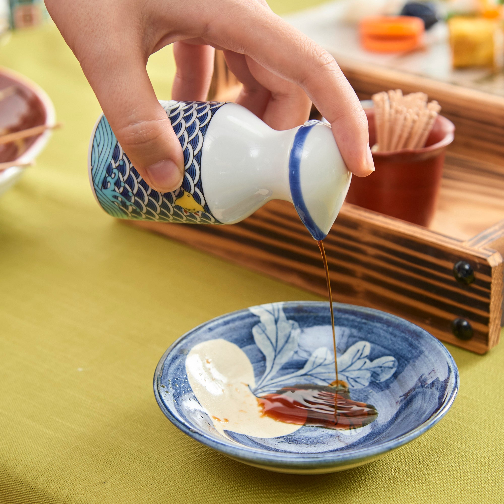 Patterned Soy Sauce Dispenser