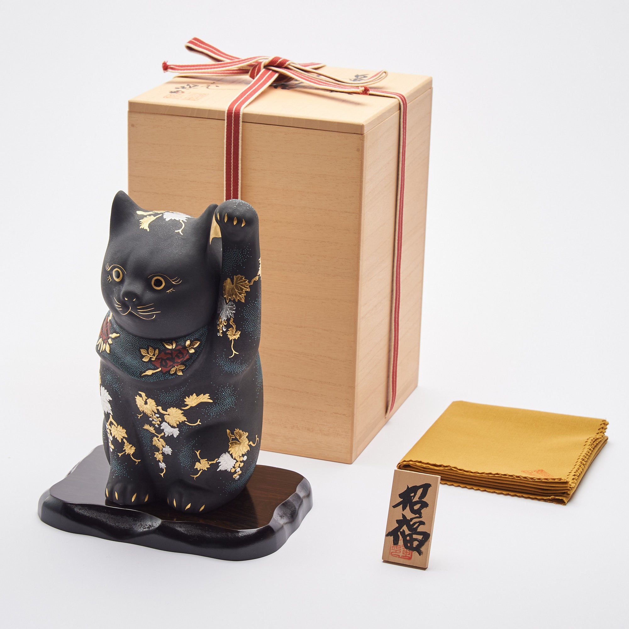 Black Morikin Aochibu Rose and Grape Pattern Lucky Cat