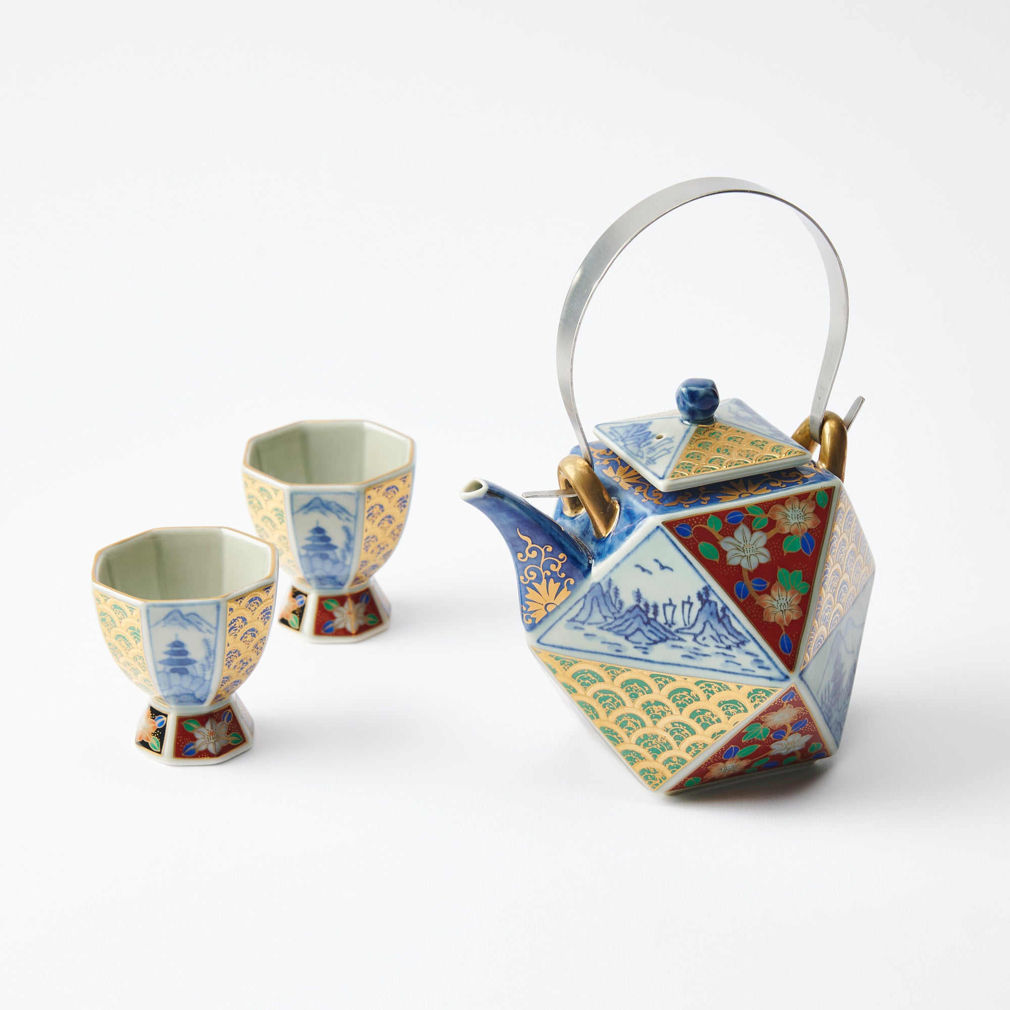 Antiguo juego de sake Imari Kinrande