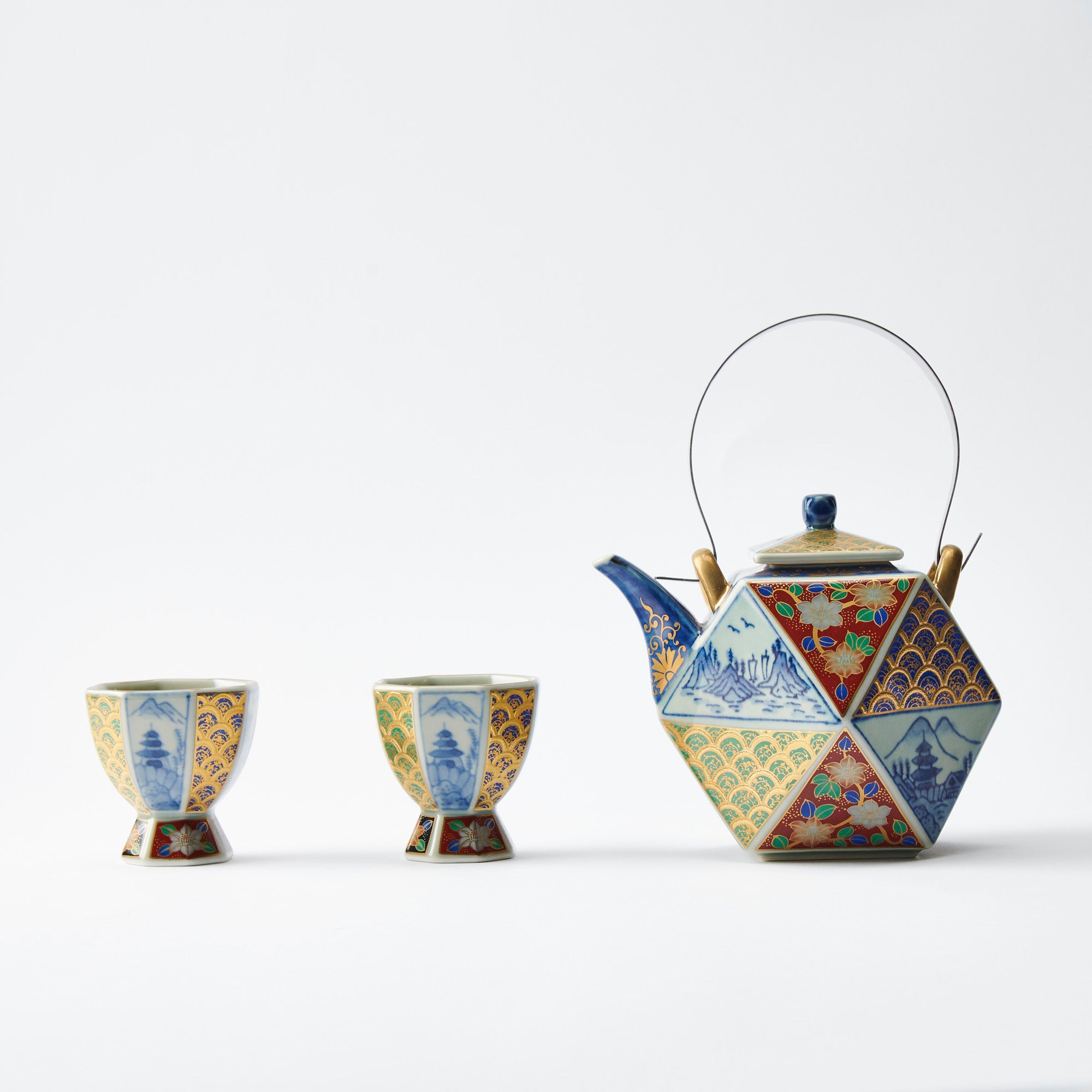 Antiguo juego de sake Imari Kinrande