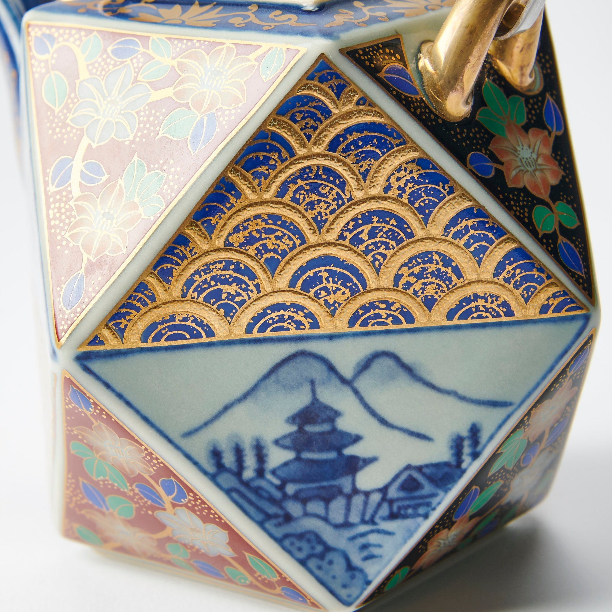 Antiguo juego de sake Imari Kinrande