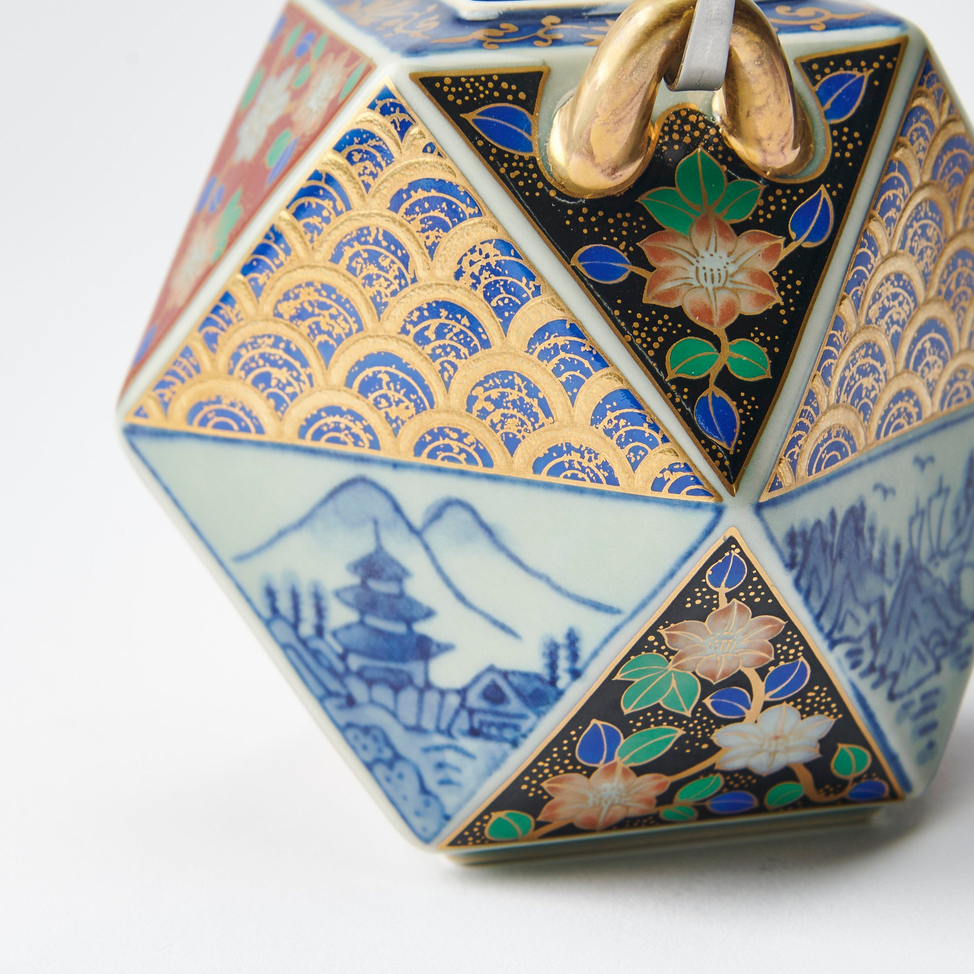 Antiguo juego de sake Imari Kinrande