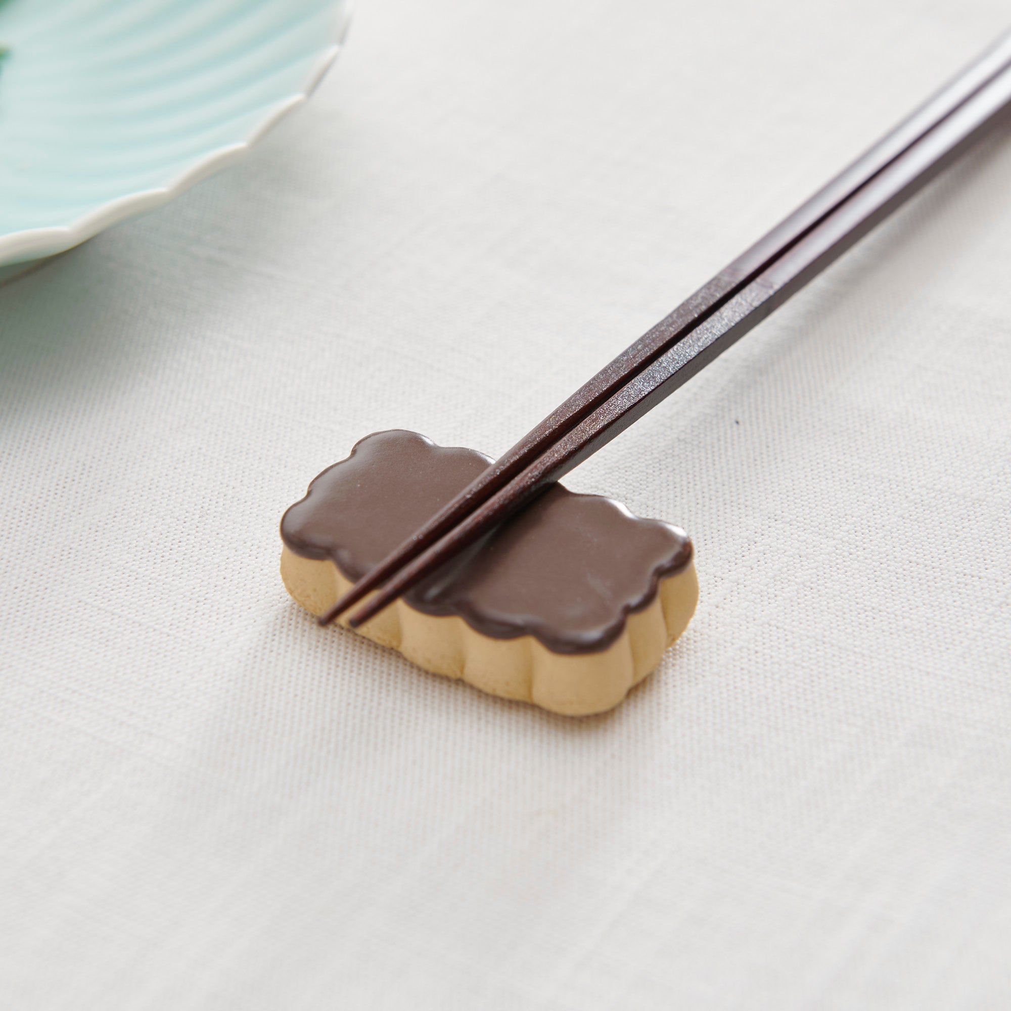 Biscuit Chopstick Rest