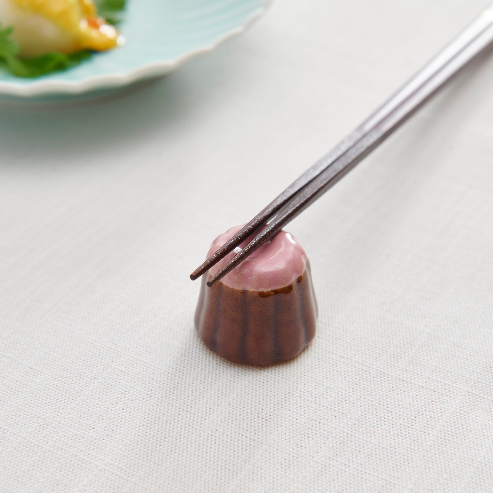 Canelé Chopstick Rest