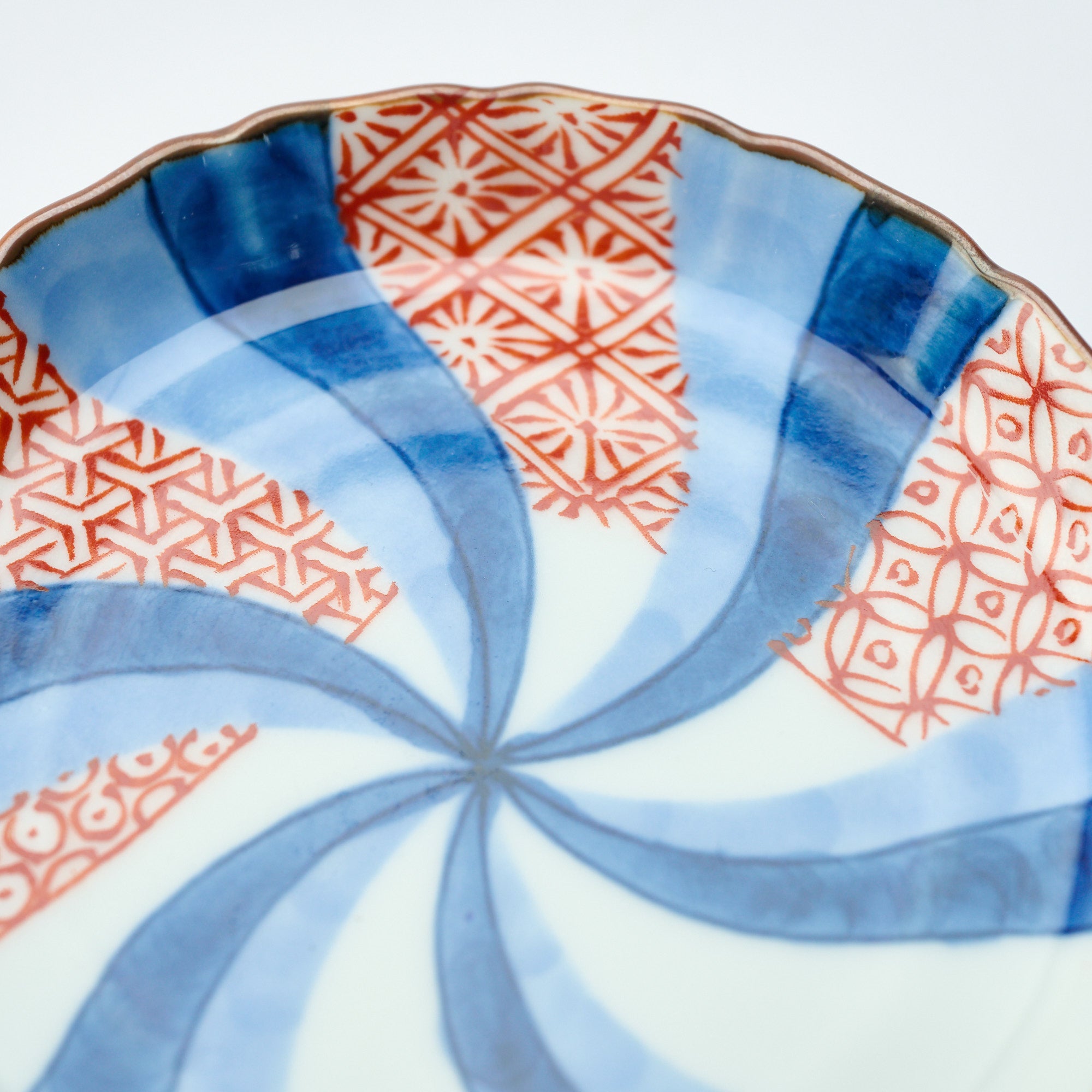 Red & Blue Swirl Pattern Mt. Fuji Sauce Plate