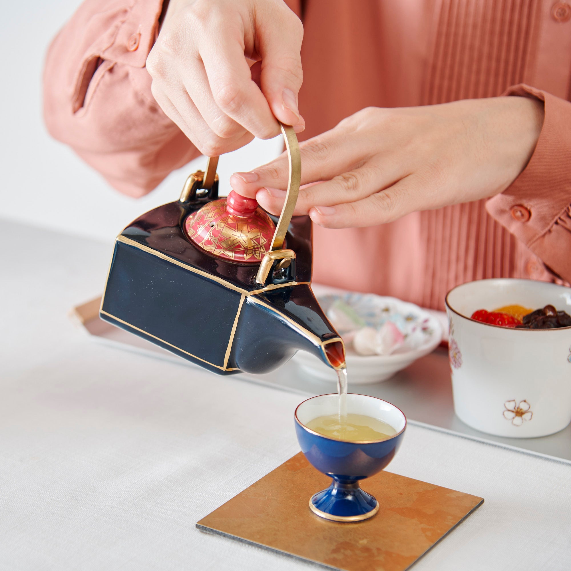 Charcoal Blue Fan-shaped Sake Pot