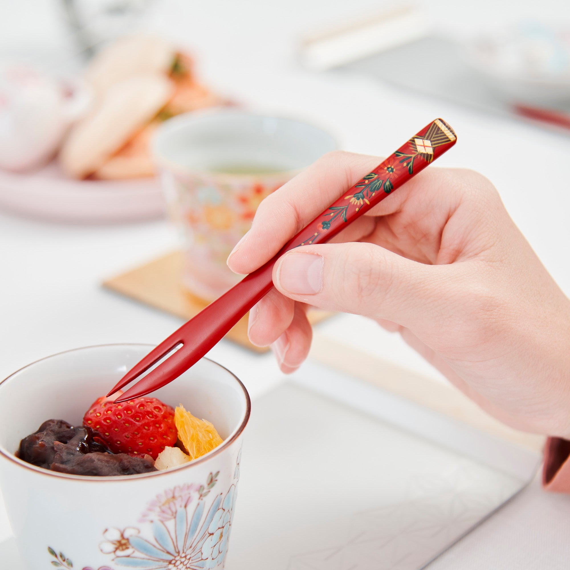 Chrysanthemum Dessert Spoon and Fork Set