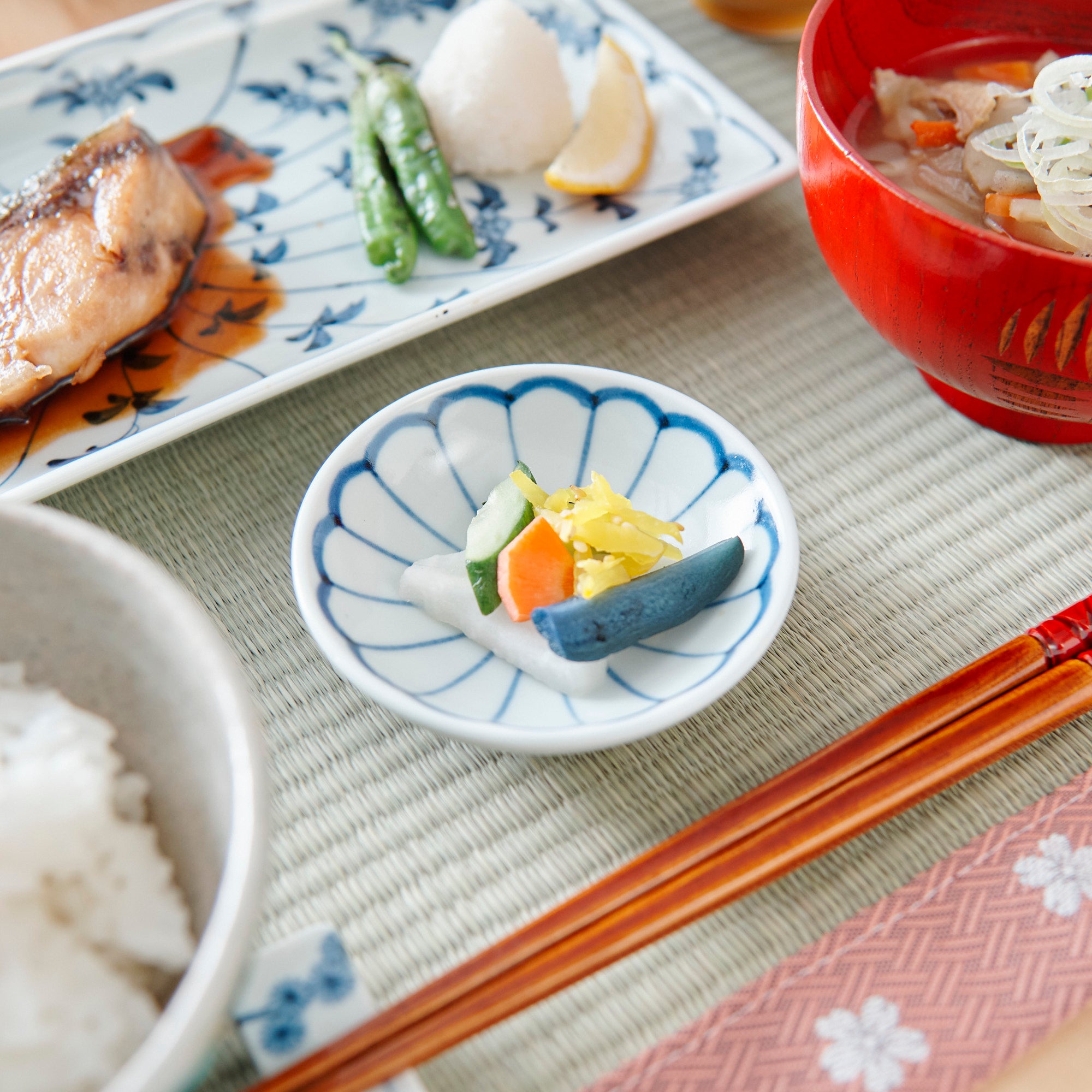 Indigo Brush Chrysanthemum Sauce Plate