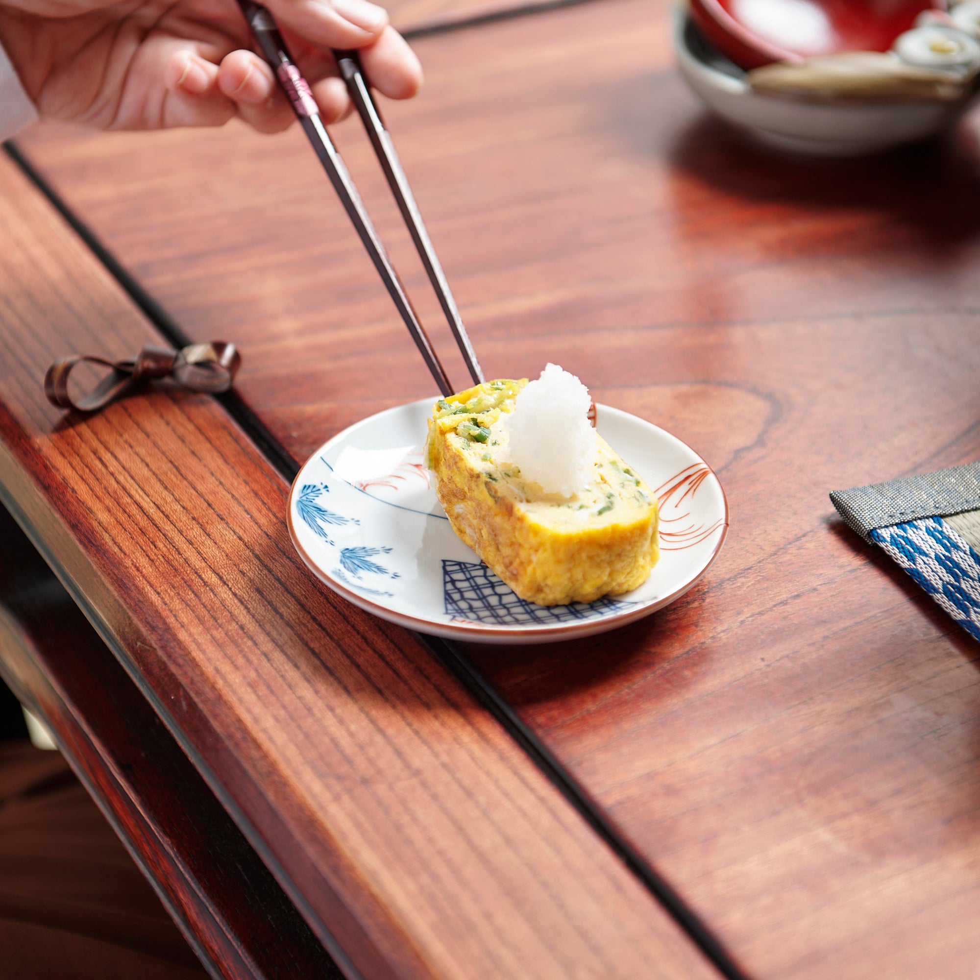 Fan-Shaped Motif with Mt. Fuji Sauce Plate