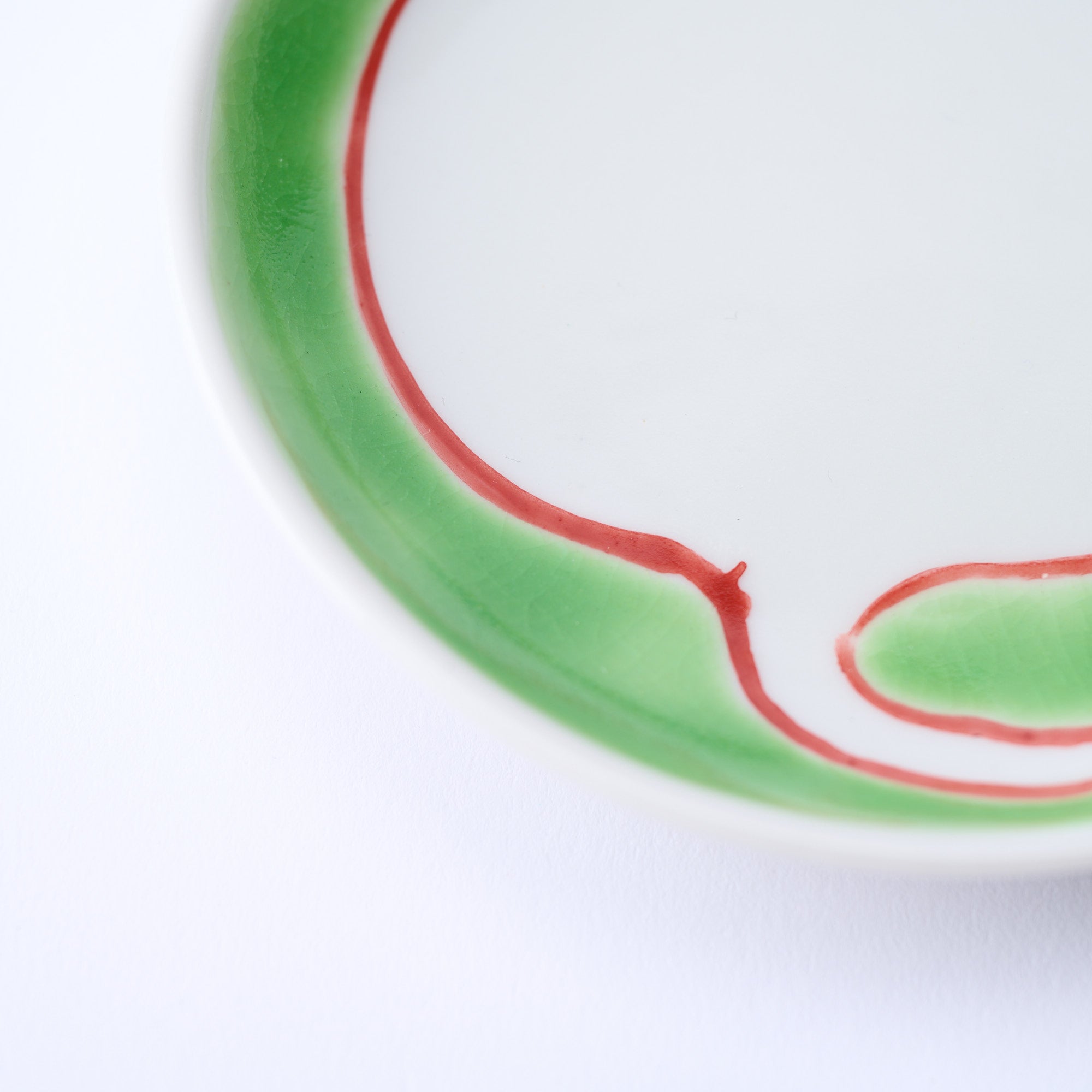 Green Accents Round Sauce Plate