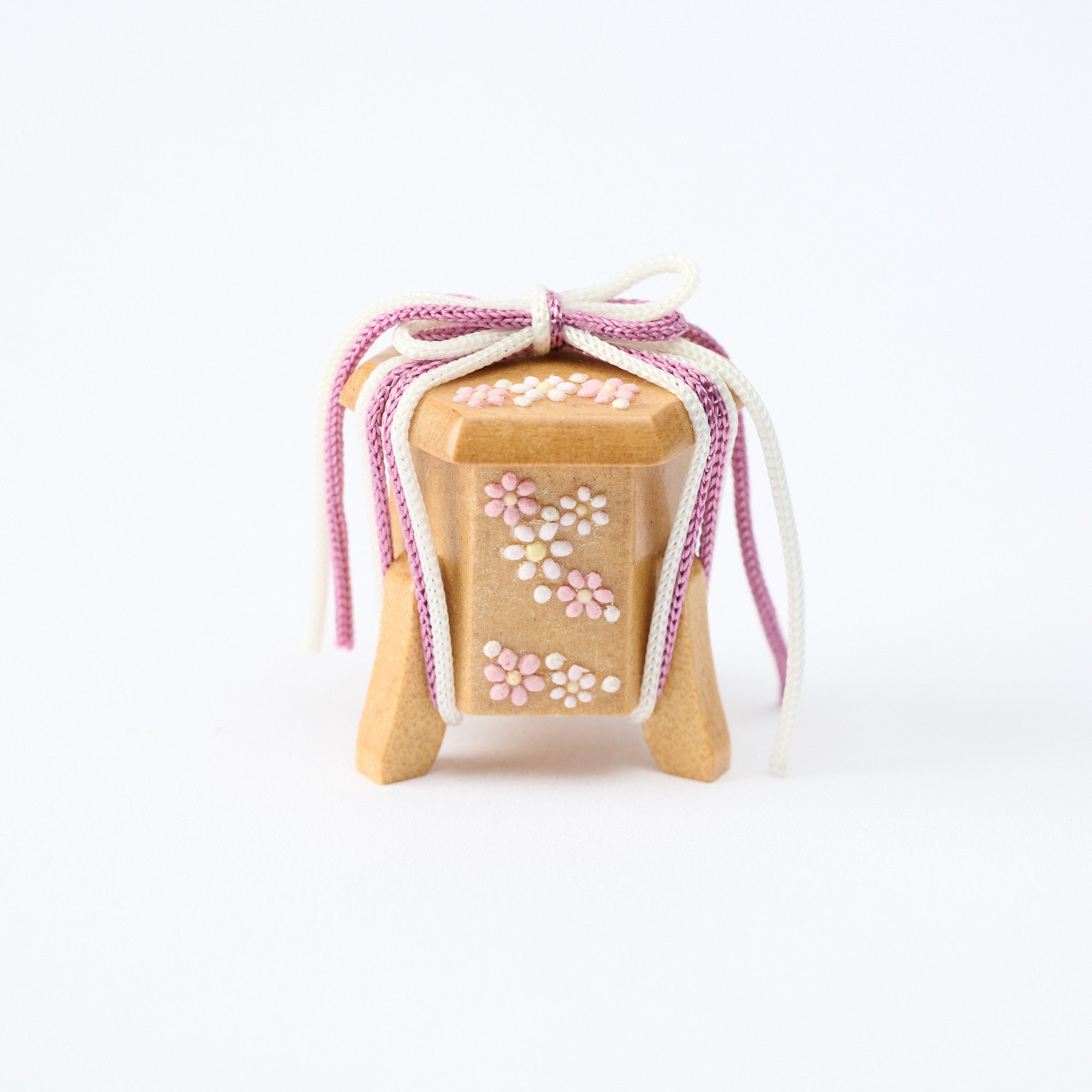 Peony Arabesque Hina Dolls with Golden Folding Screen