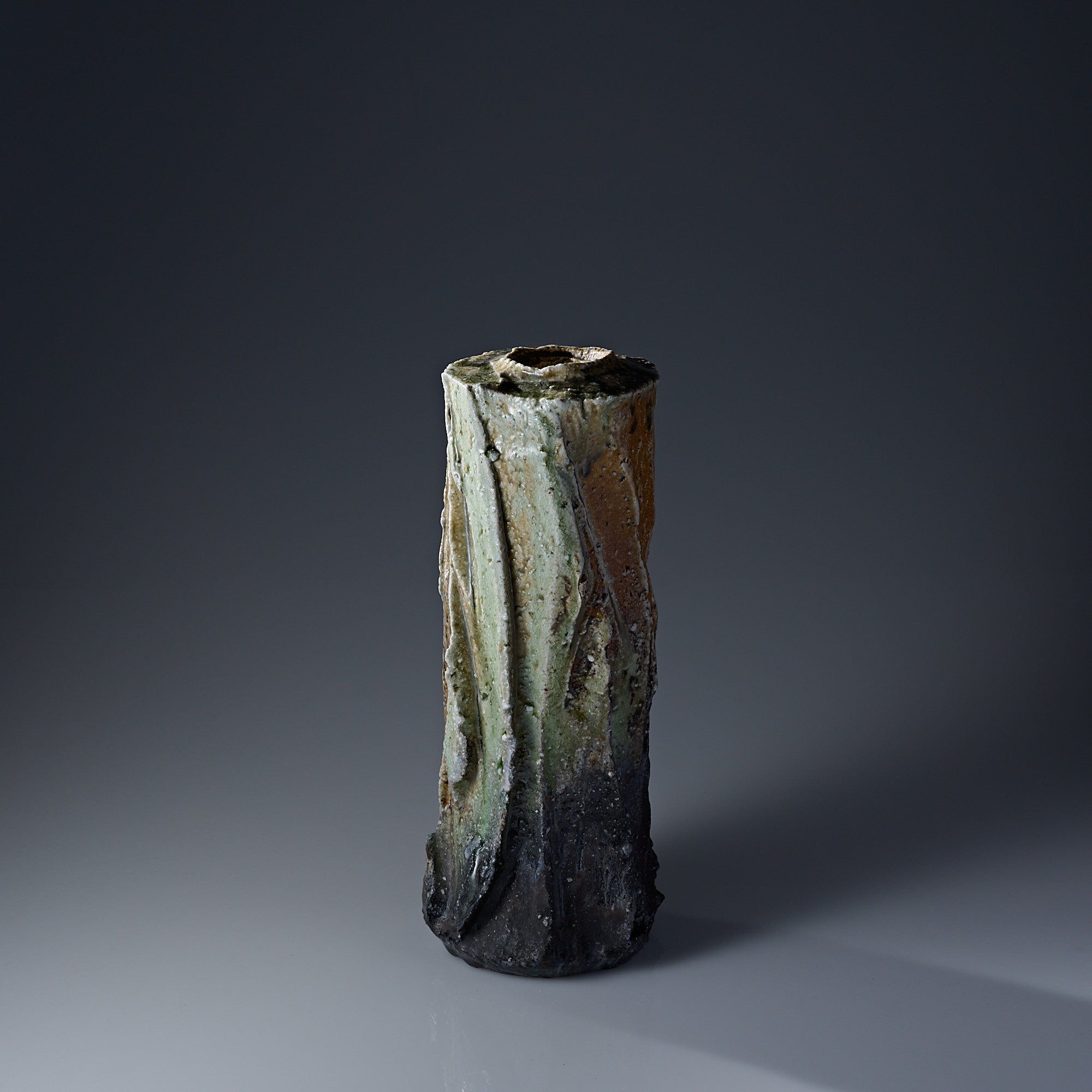 Iga Faceted Gloss Japanese Flower Vase