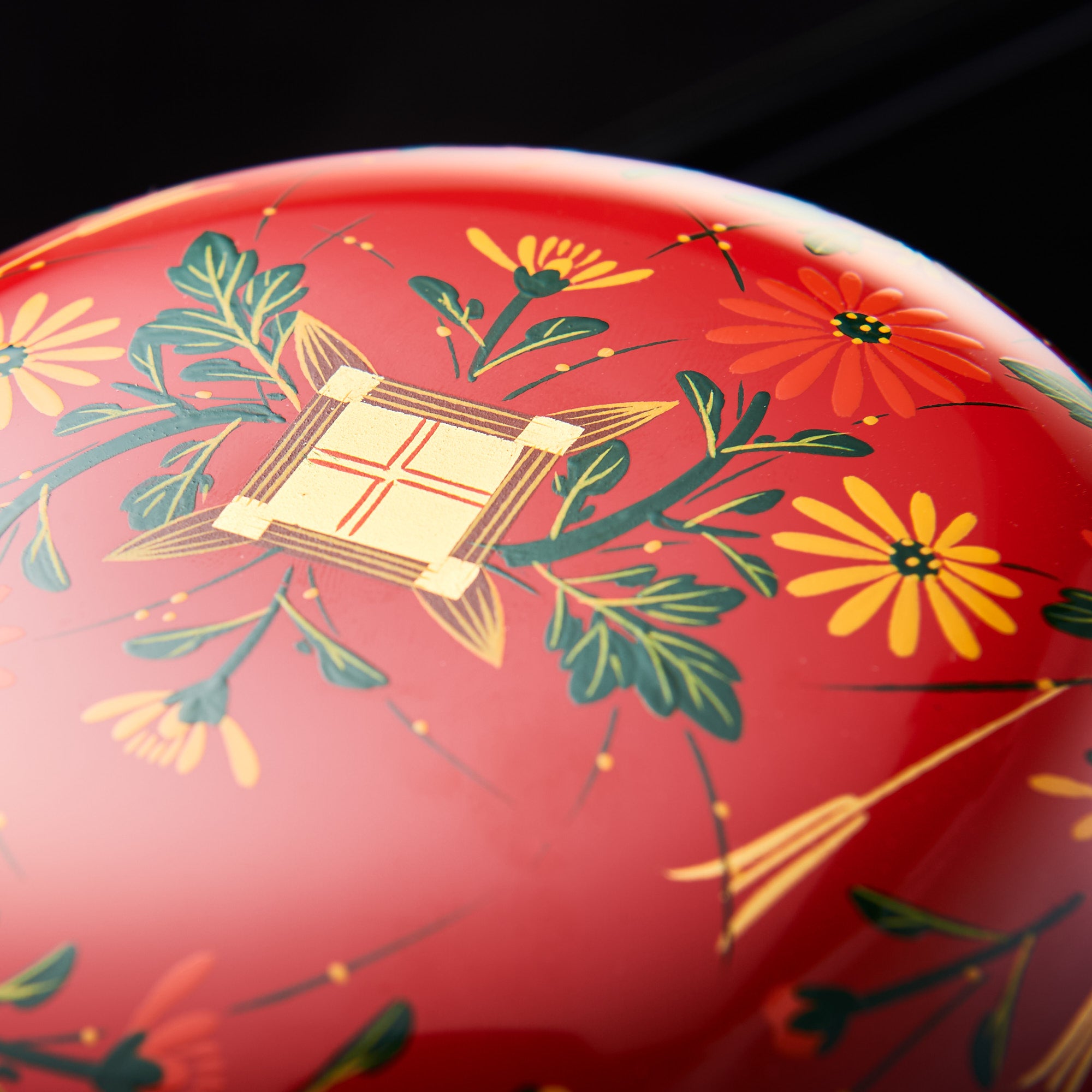 Chrysanthemum Candy Box