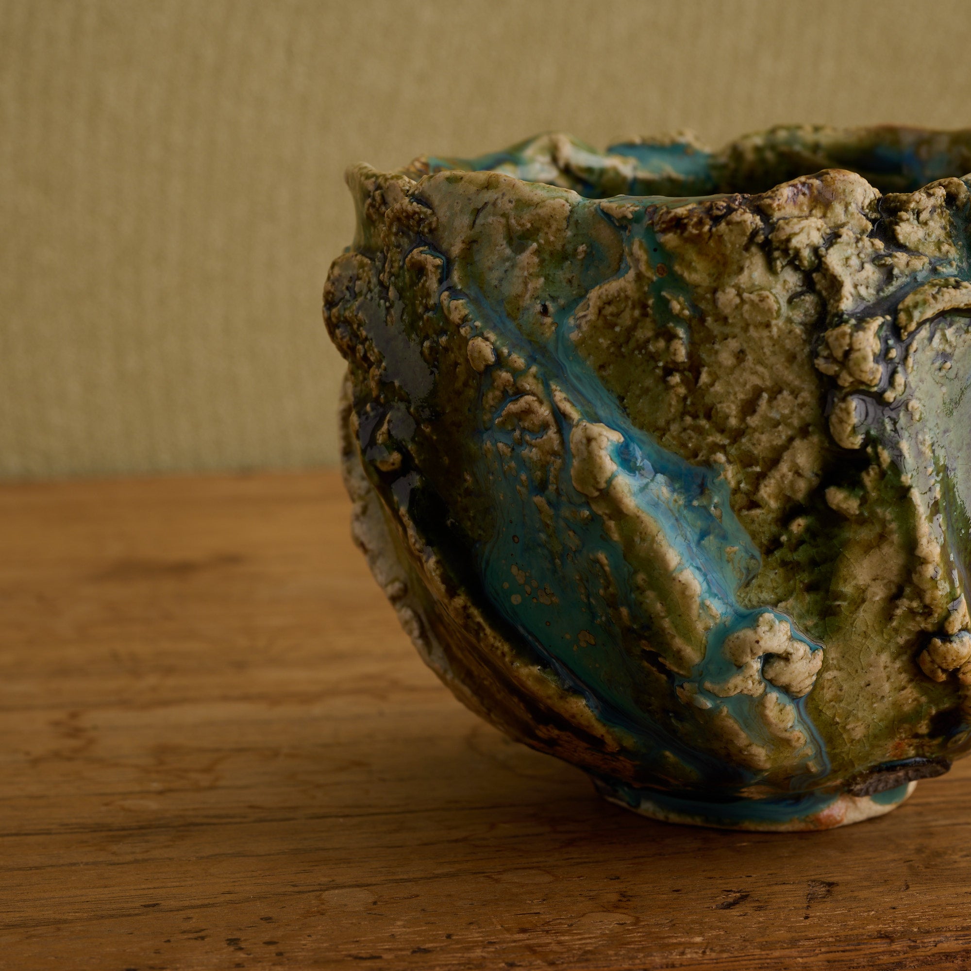 Oribe Earthen Wave Matcha Bowl