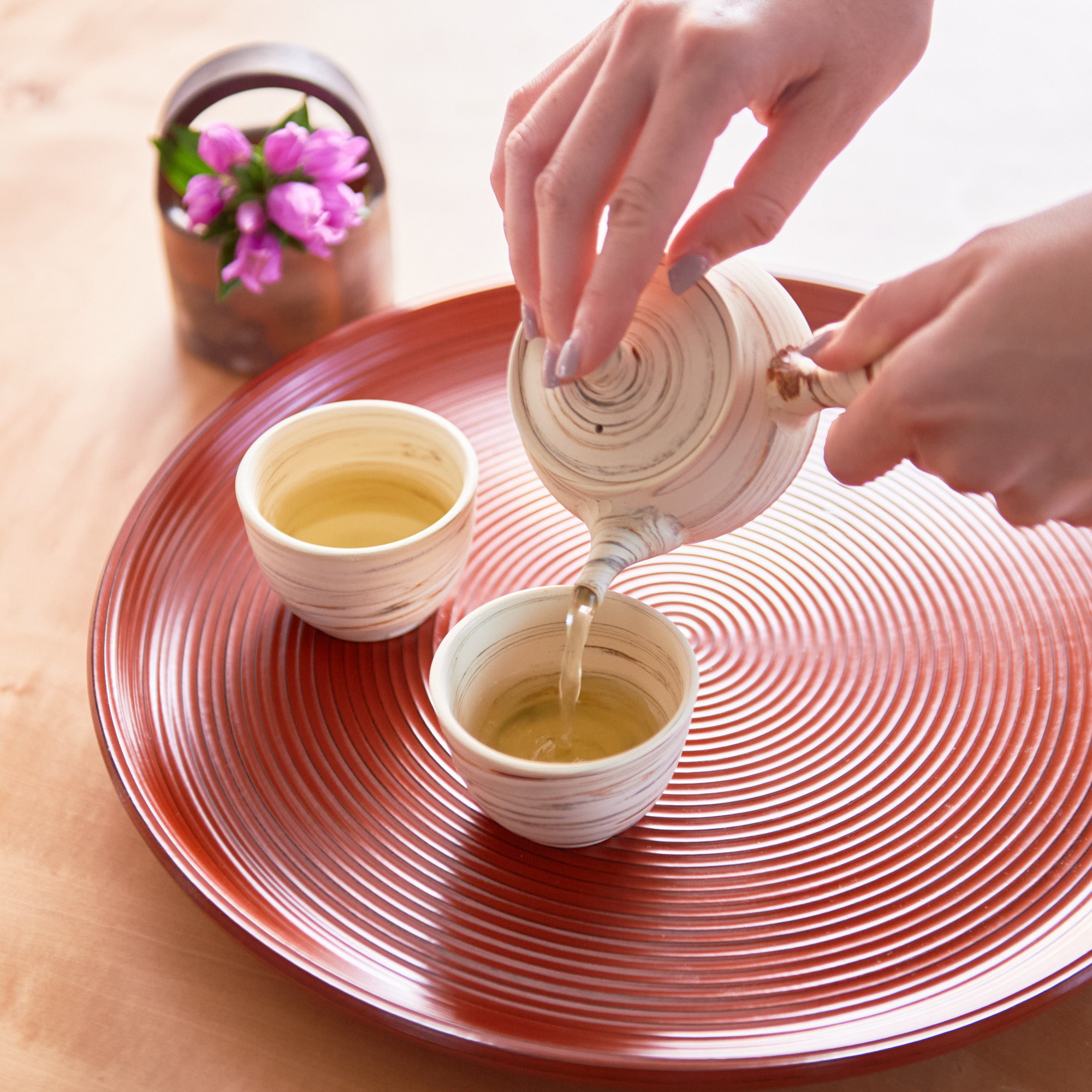 Negoro Stripe Round Shaped Tray with Stand