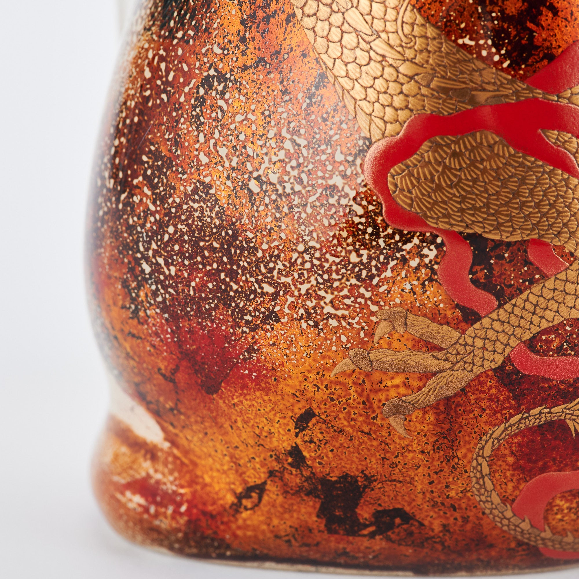 Dragon Maki-e Lucky Cat