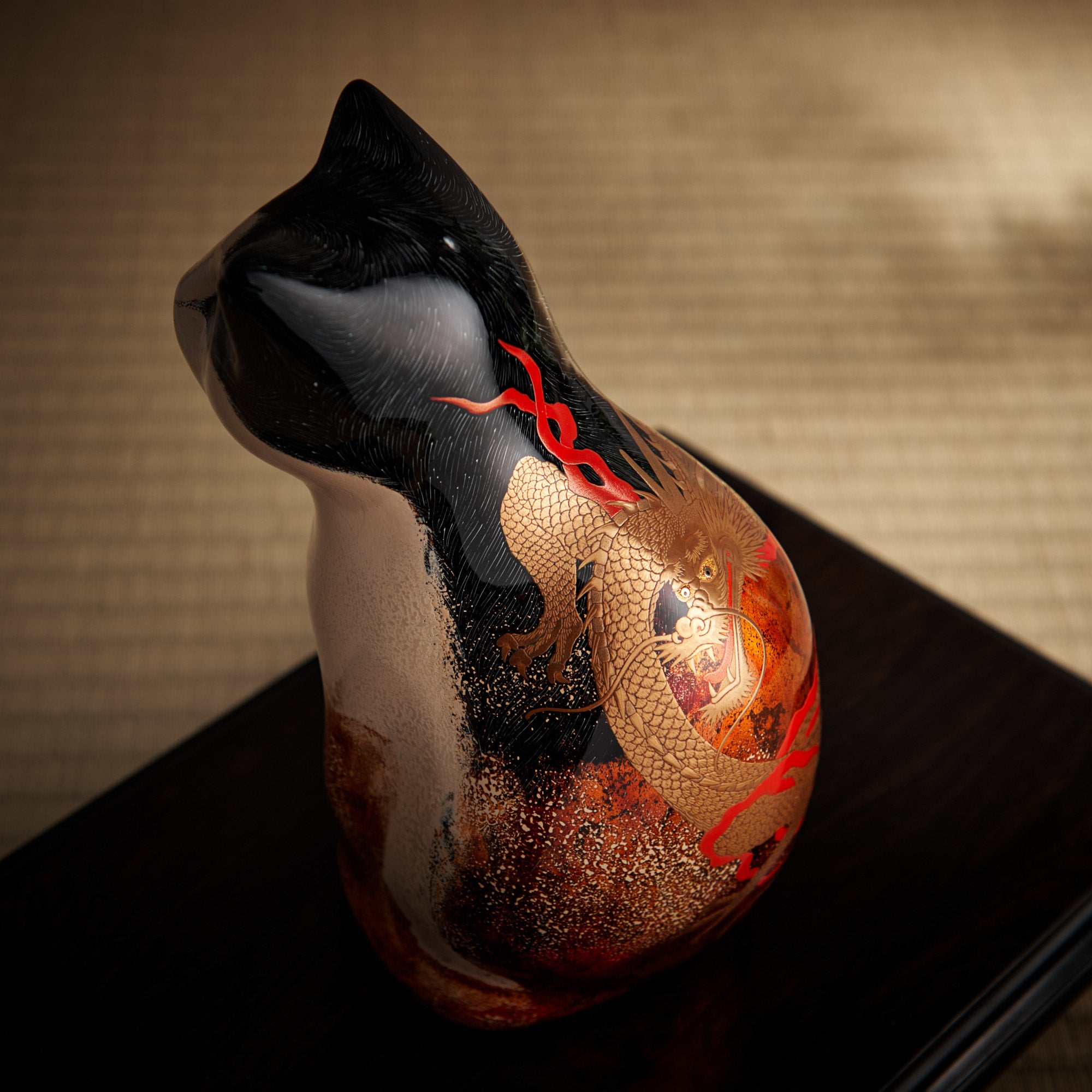 Dragon Maki-e Lucky Cat