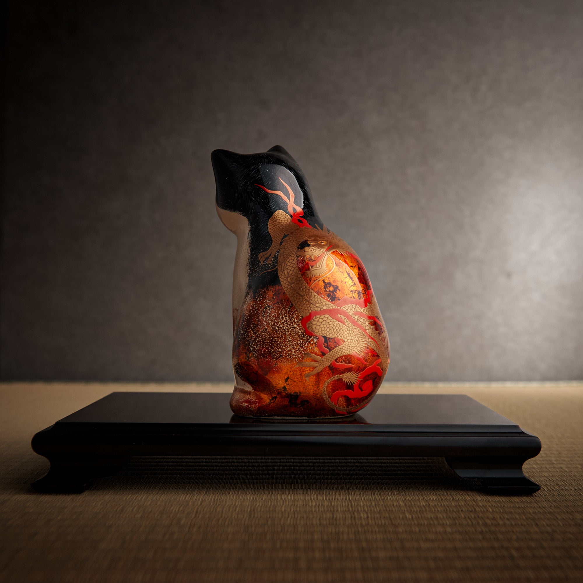 Dragon Maki-e Lucky Cat