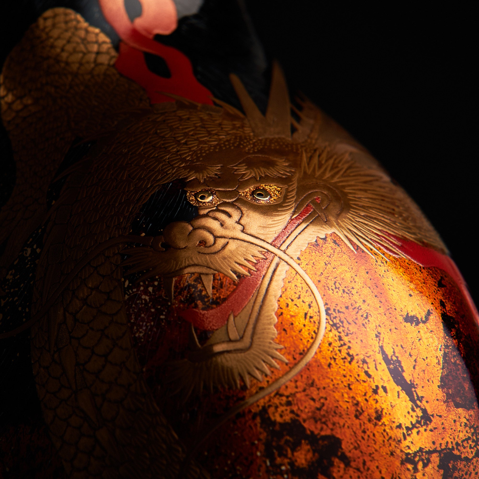 Dragon Maki-e Lucky Cat