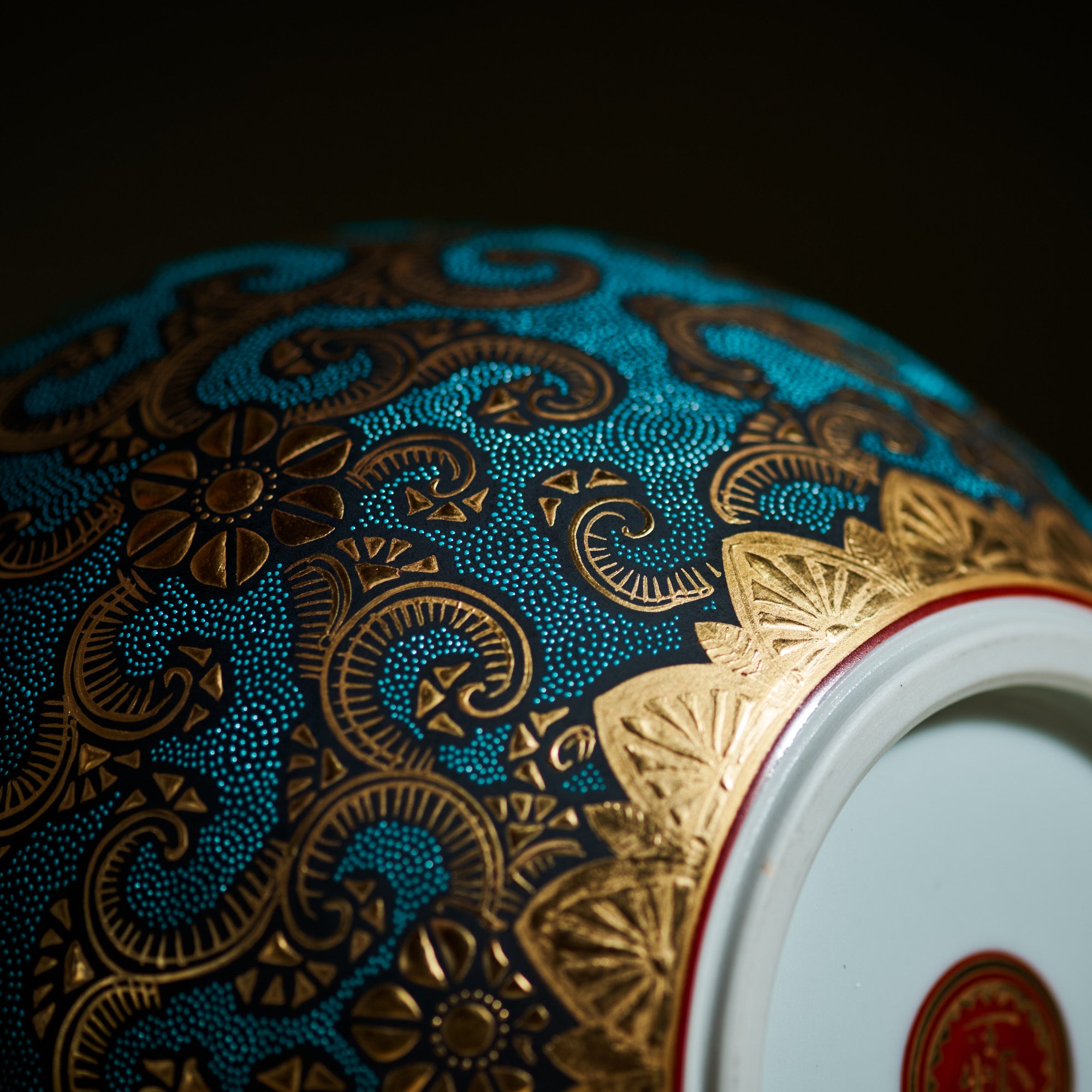 Morikin Clematis Arabesque Aochibu Round Vase