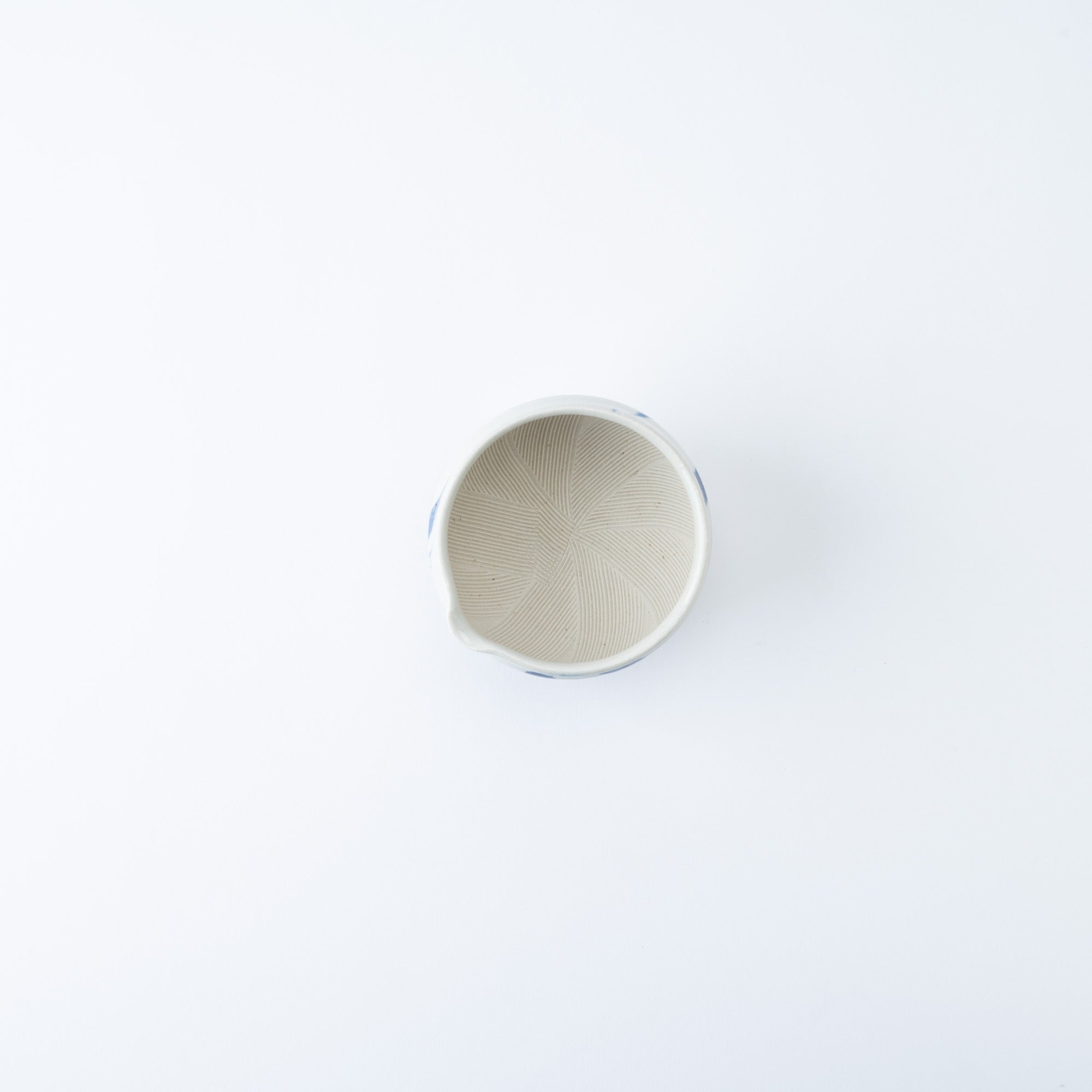 Blue Circle Round Mortar with Spout 4.2 In