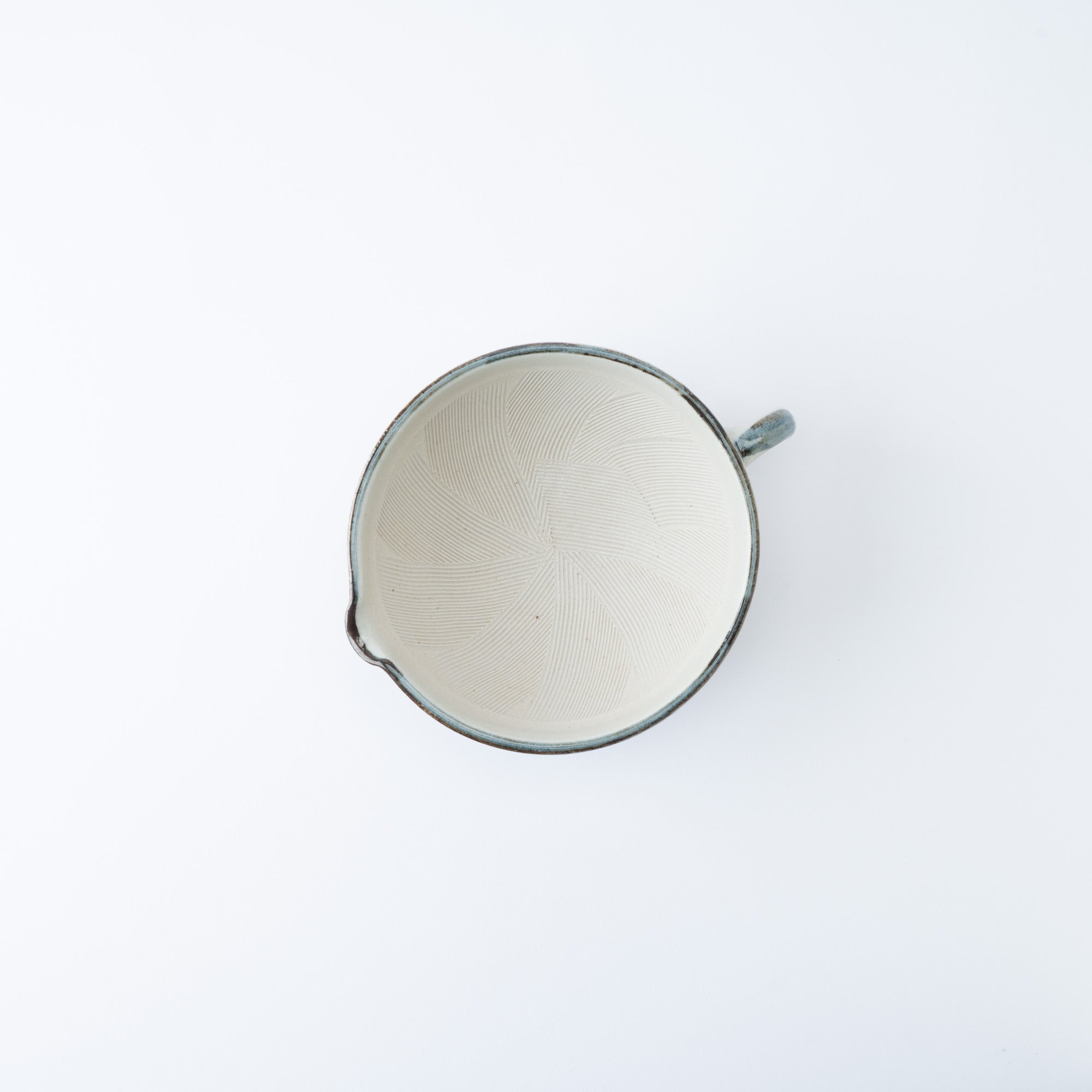 Arabesque Mortar with Spout and Handle 6.1 In