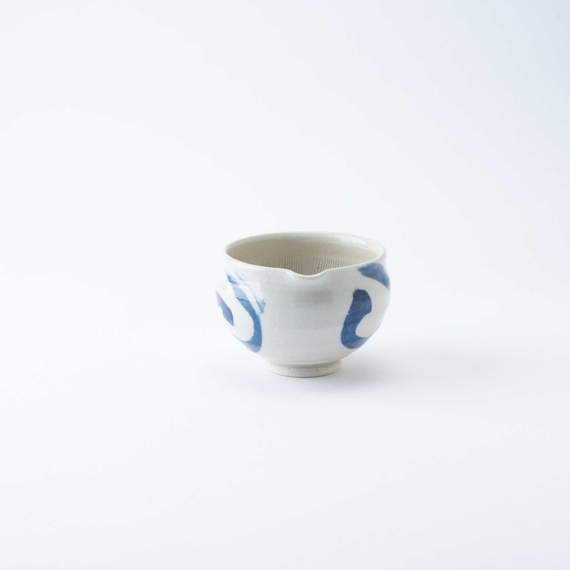 Blue Circle Round Mortar with Spout 4.2 In