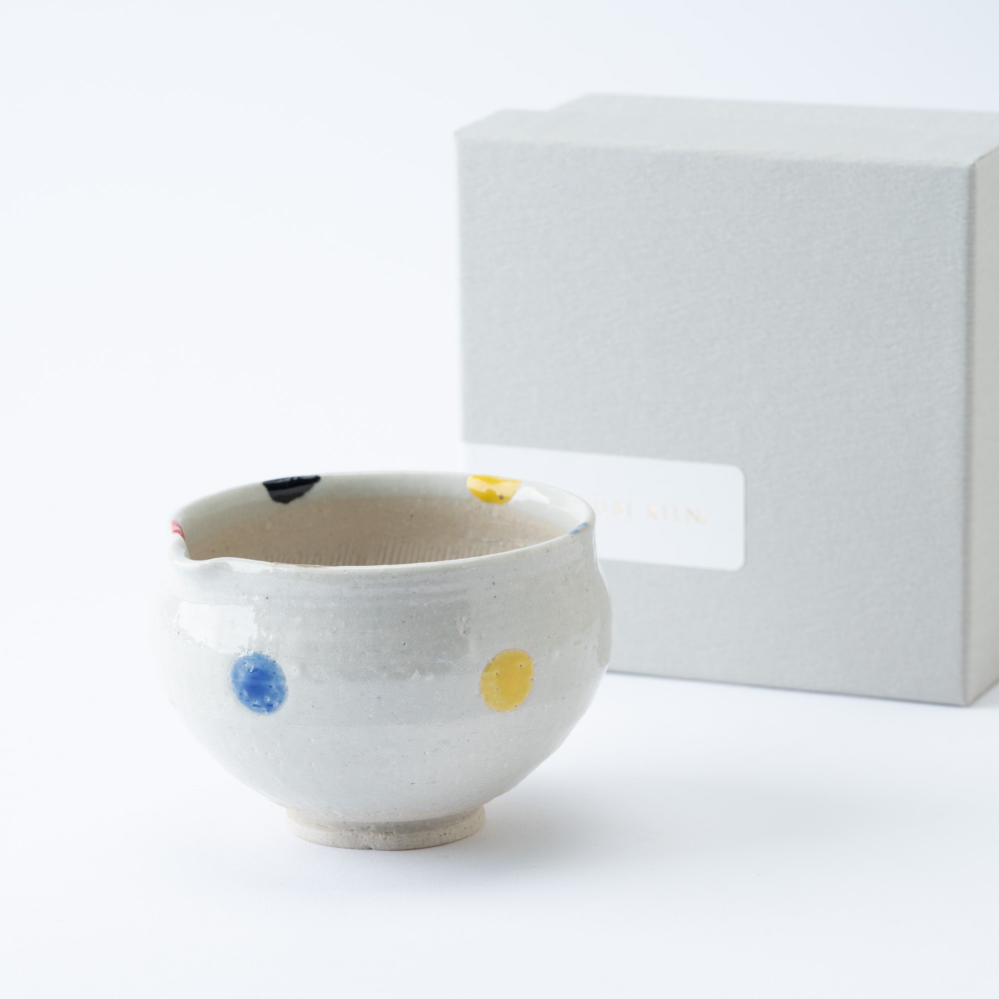 Polka Dot Round Mortar with Spout 3.9 In