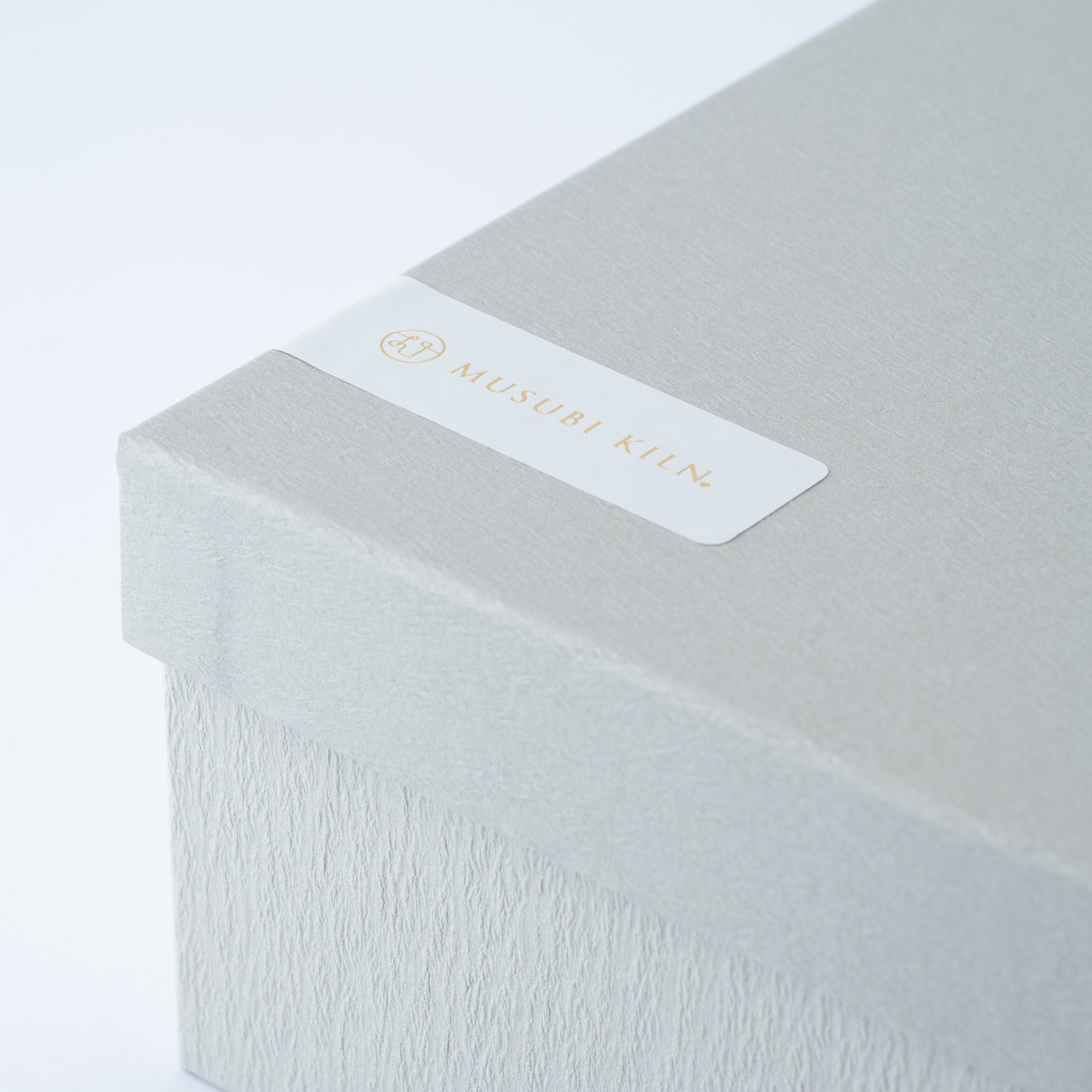 White Round Mortar with Spout 5.9 In