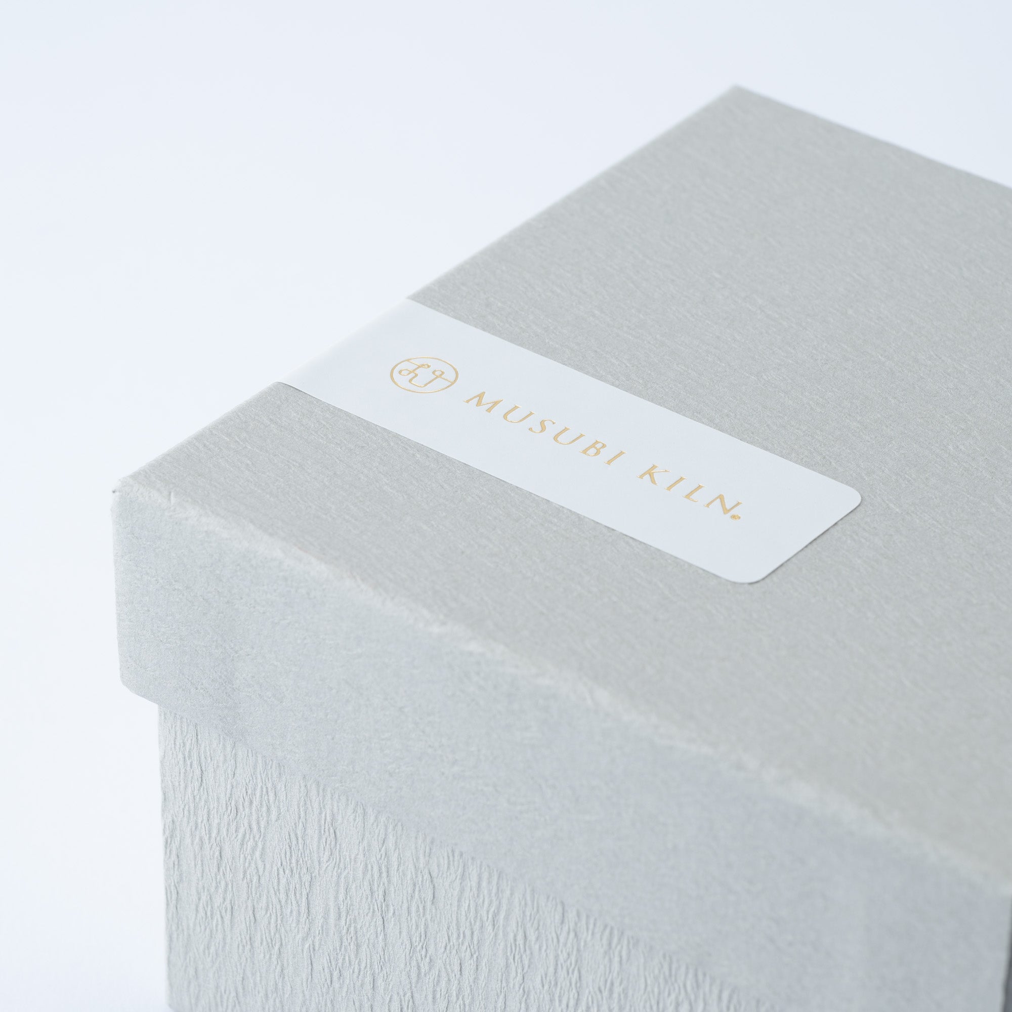 Polka Dot Round Mortar with Spout 3.9 In