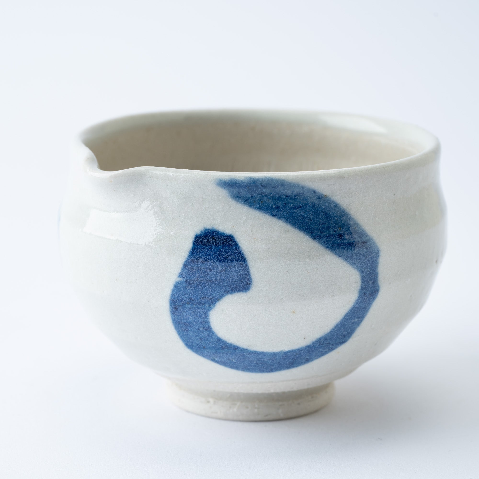 Blue Circle Round Mortar with Spout 4.2 In