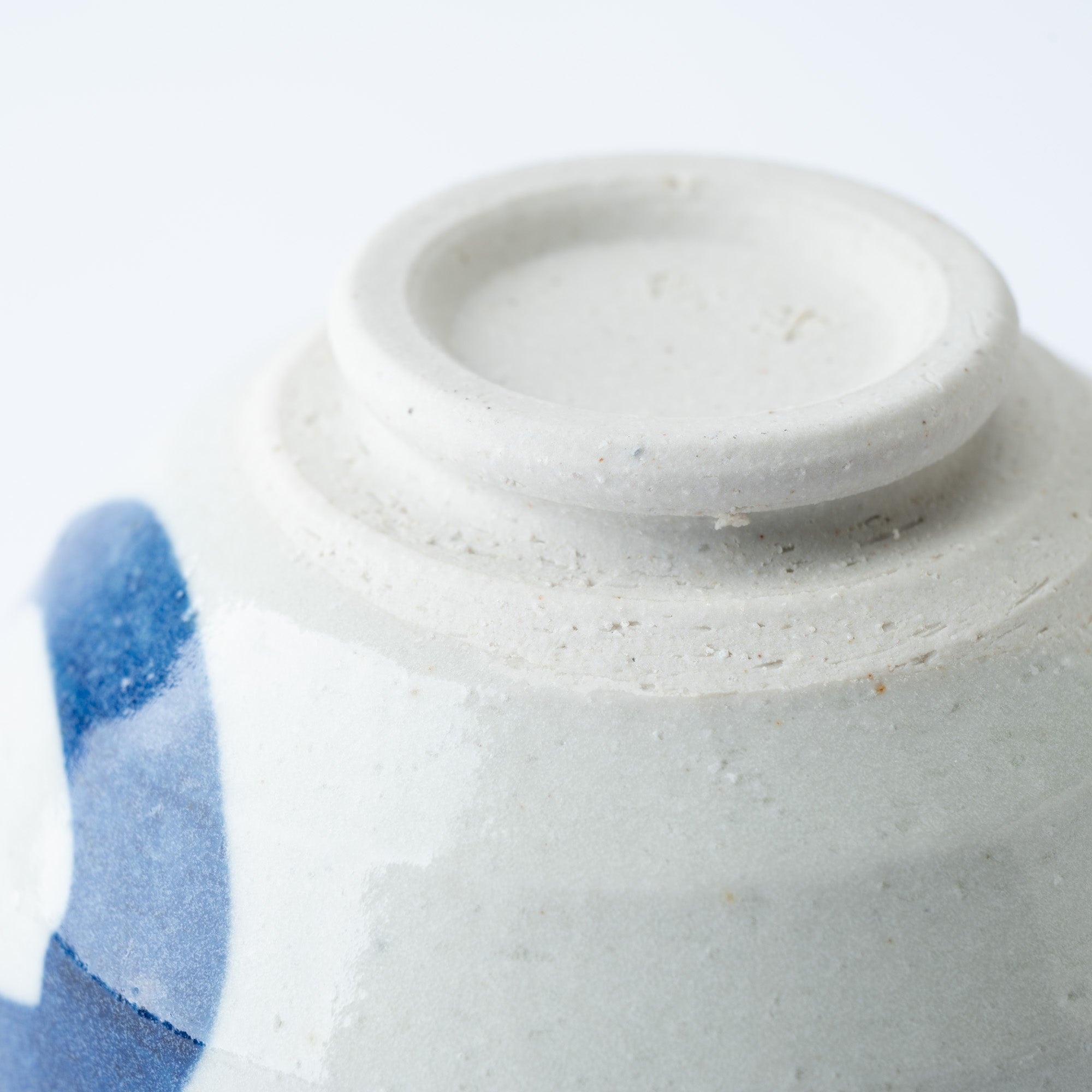 Blue Circle Round Mortar with Spout 4.2 In