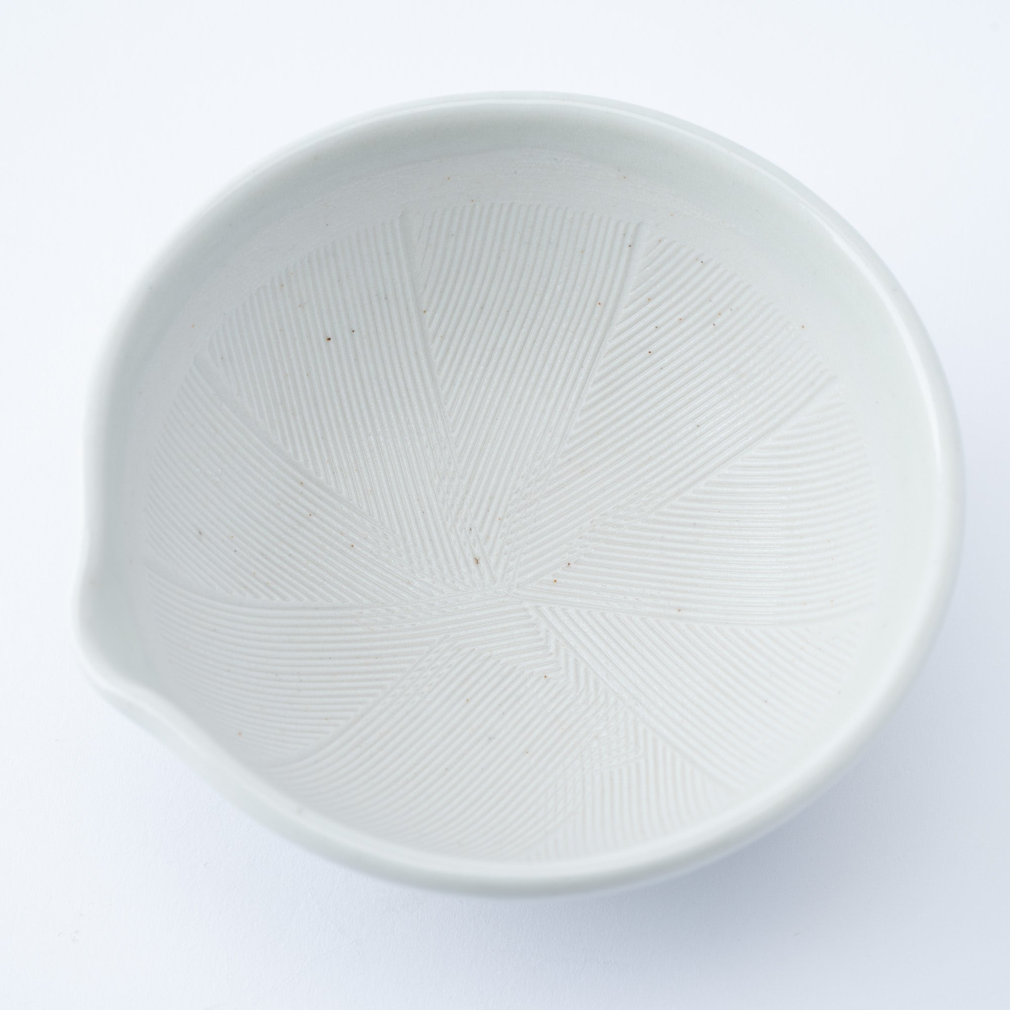 Polka Dot Shallow Mortar with Spout 4.5 In