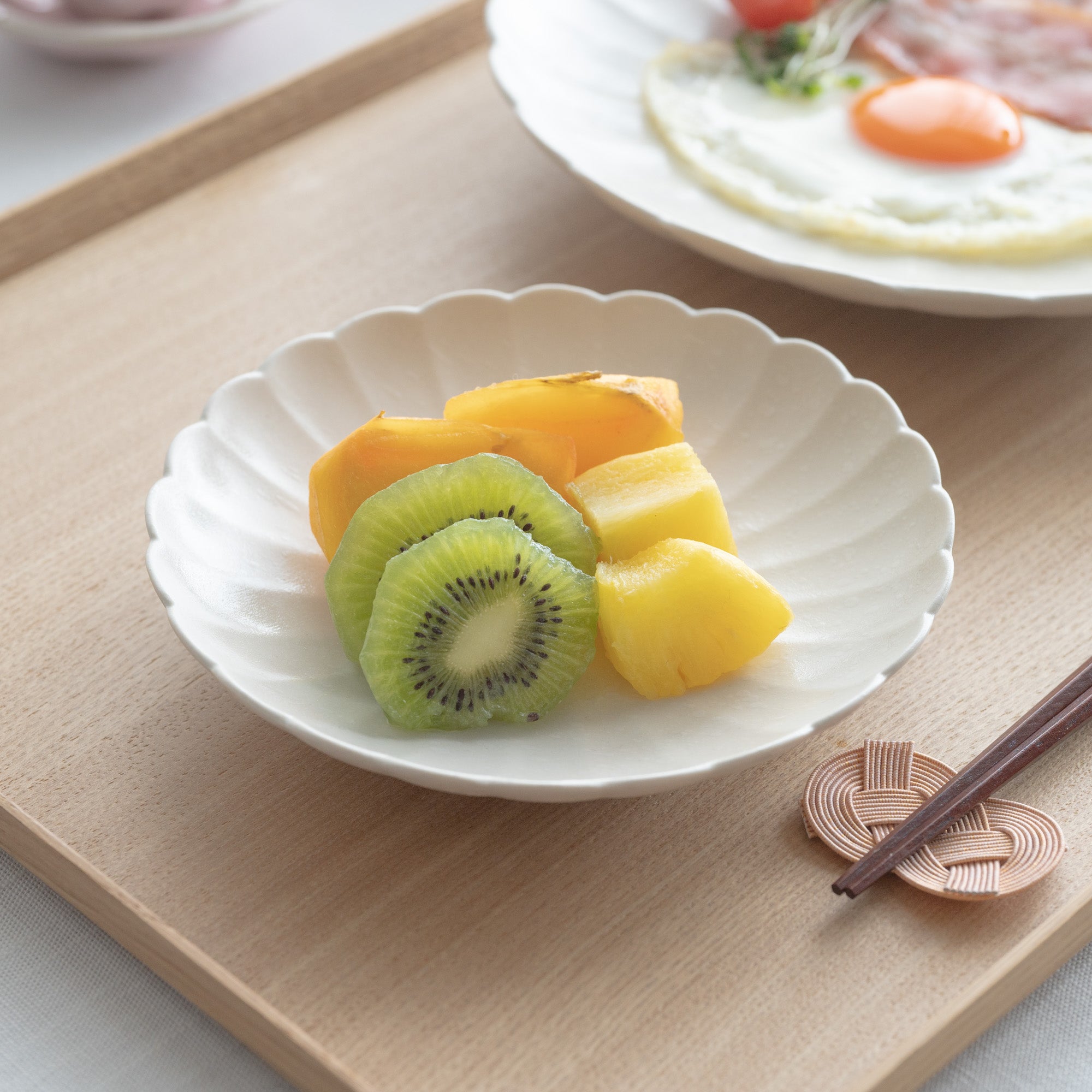 White Chrysanthemum Side Plate